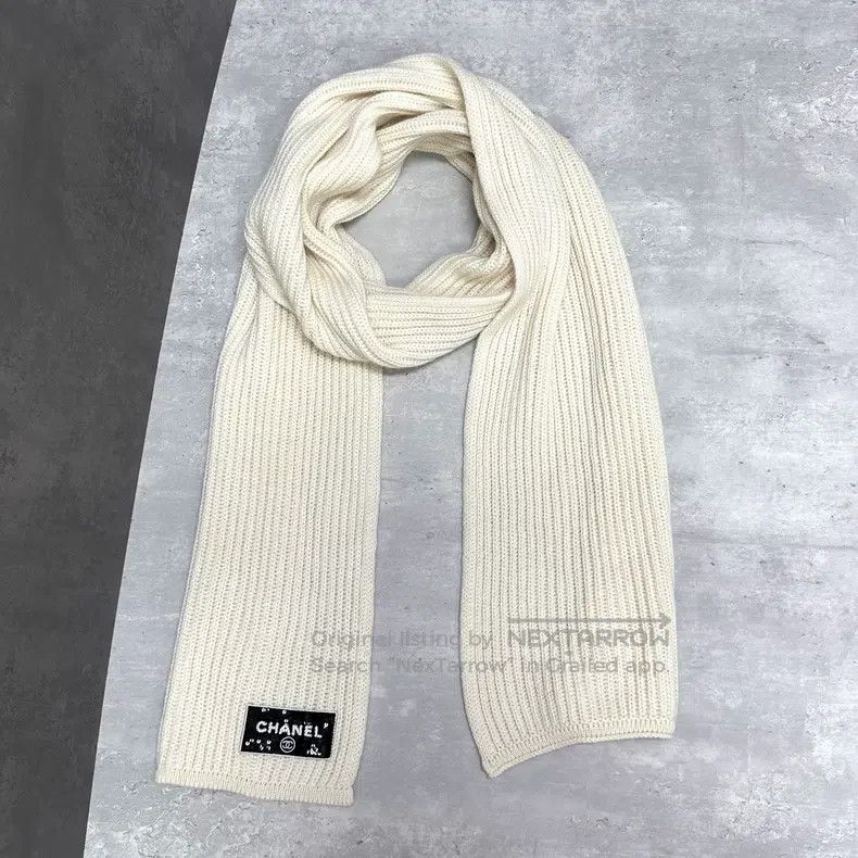 Chanel Chanel Sequined letter cashmere scarf Size ONE SIZE - 1 Thumbnail
