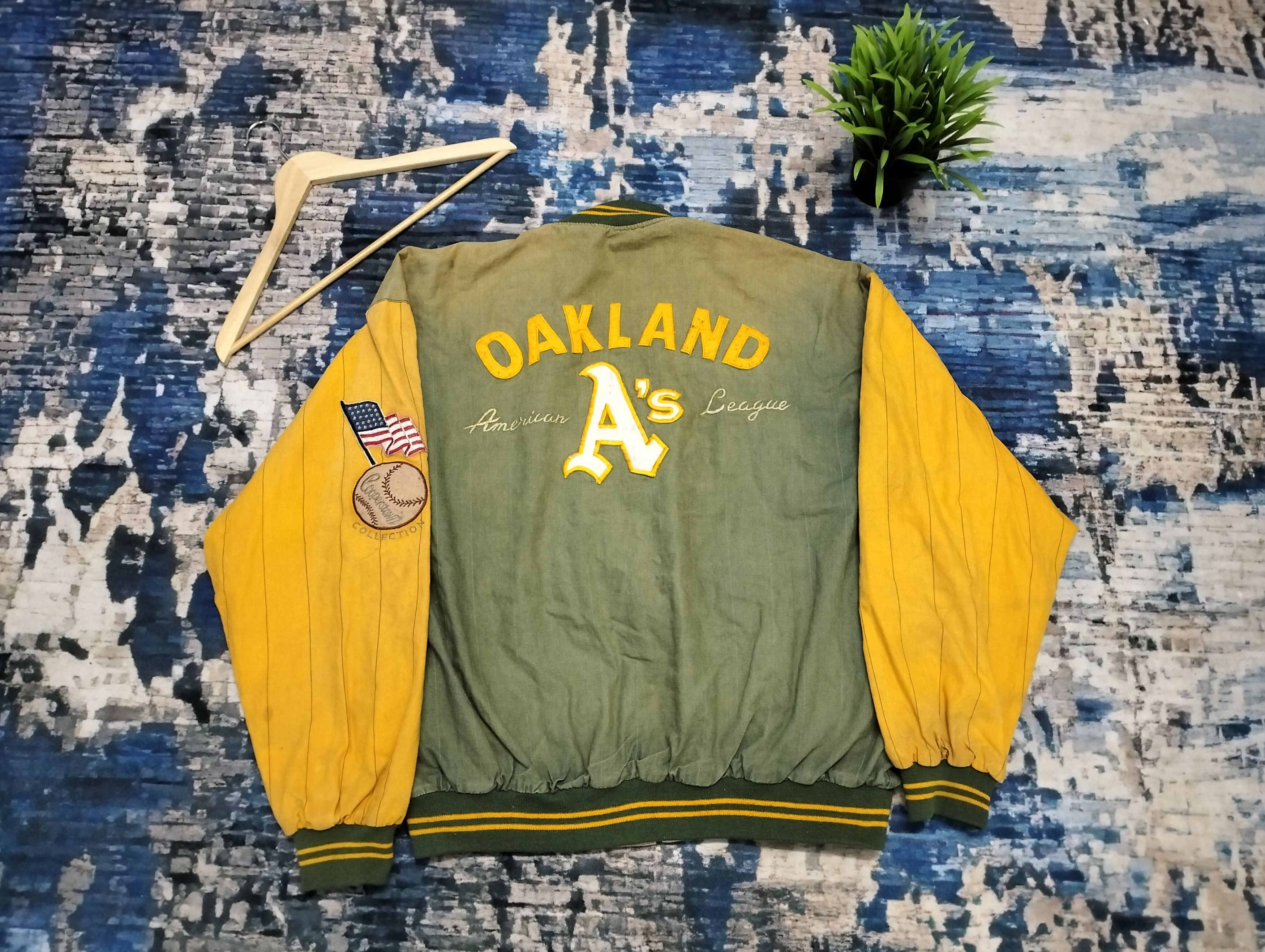 MLB × Sports Specialties × Vintage 1991 Oakland MLB Reversible Mirage jacket by marc okkonen Size US XL / EU 56 / 4 - 1 Thumbnail