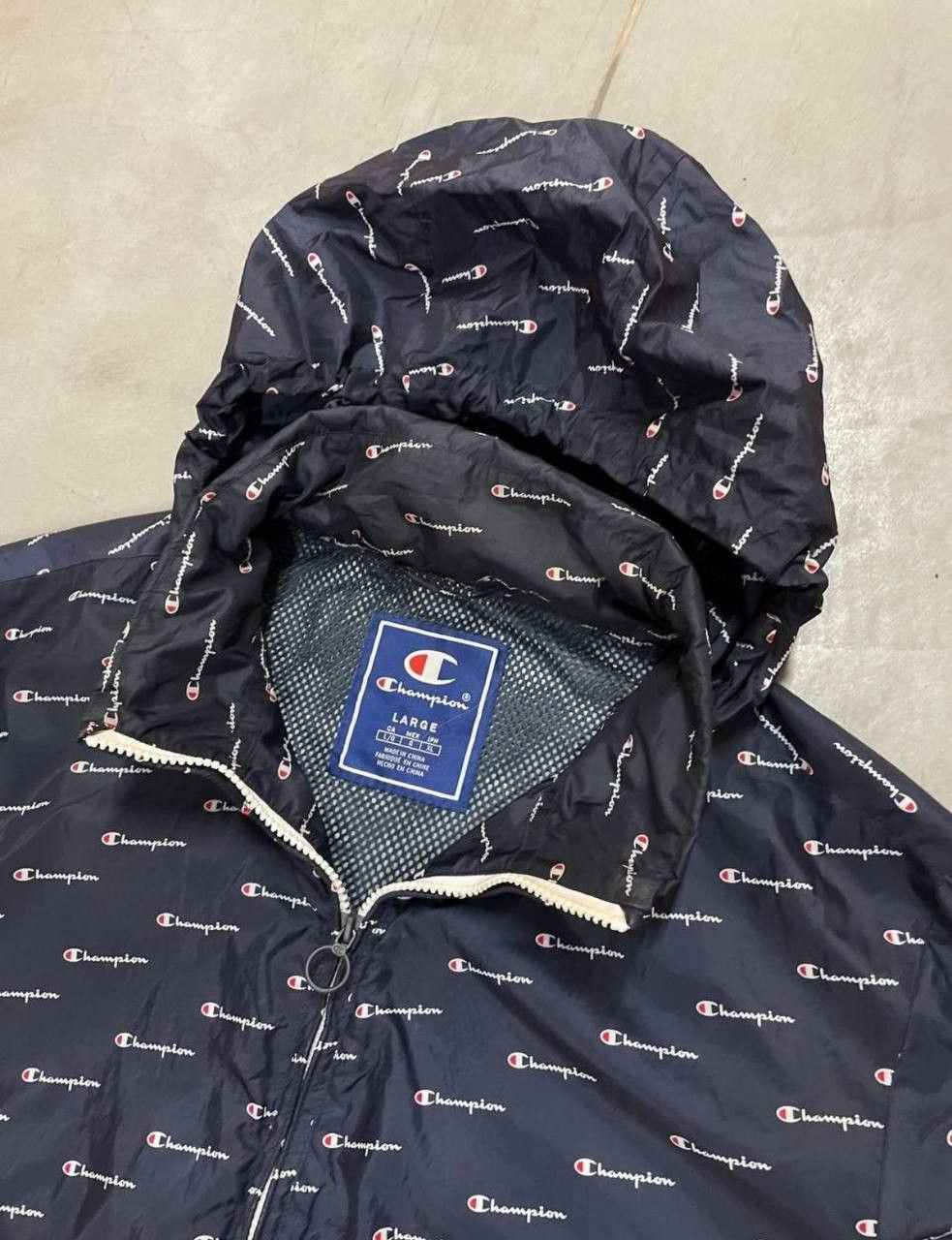 Champion Monogram Champion Windbreaker Jacket Full Zip Size US L / EU 52-54 / 3 - 2 Thumbnail