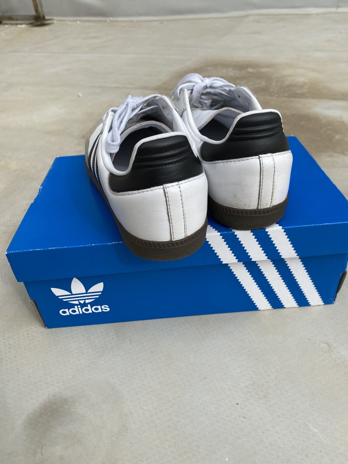 Adidas Adidas Samba OG – White/Black – Classic Retro Style Size US 10 / EU 43 - 11 Thumbnail
