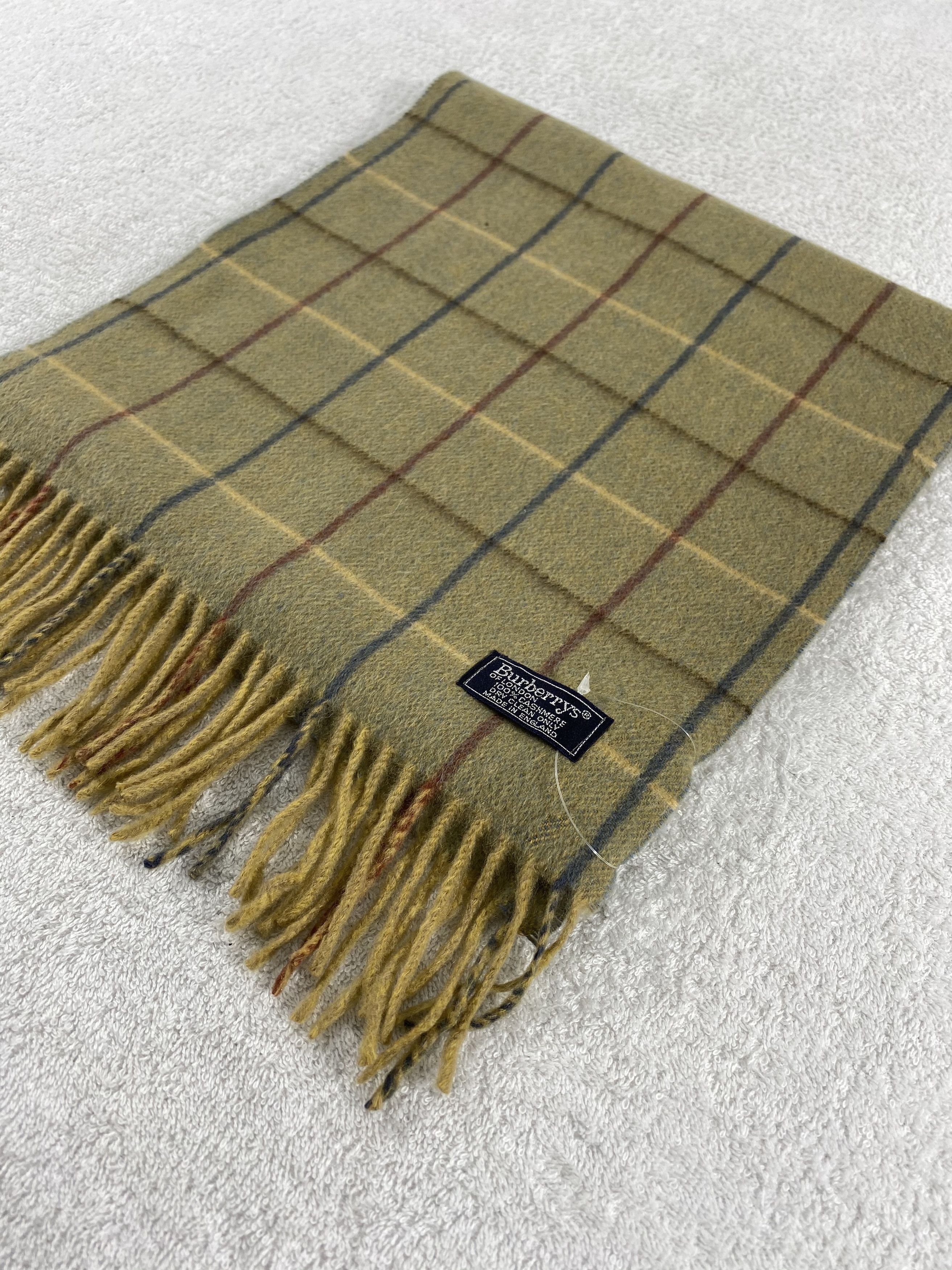 Burberry Vintage Burberry Scarf/Muffler/Neckwear MF637 Size ONE SIZE - 3 Thumbnail