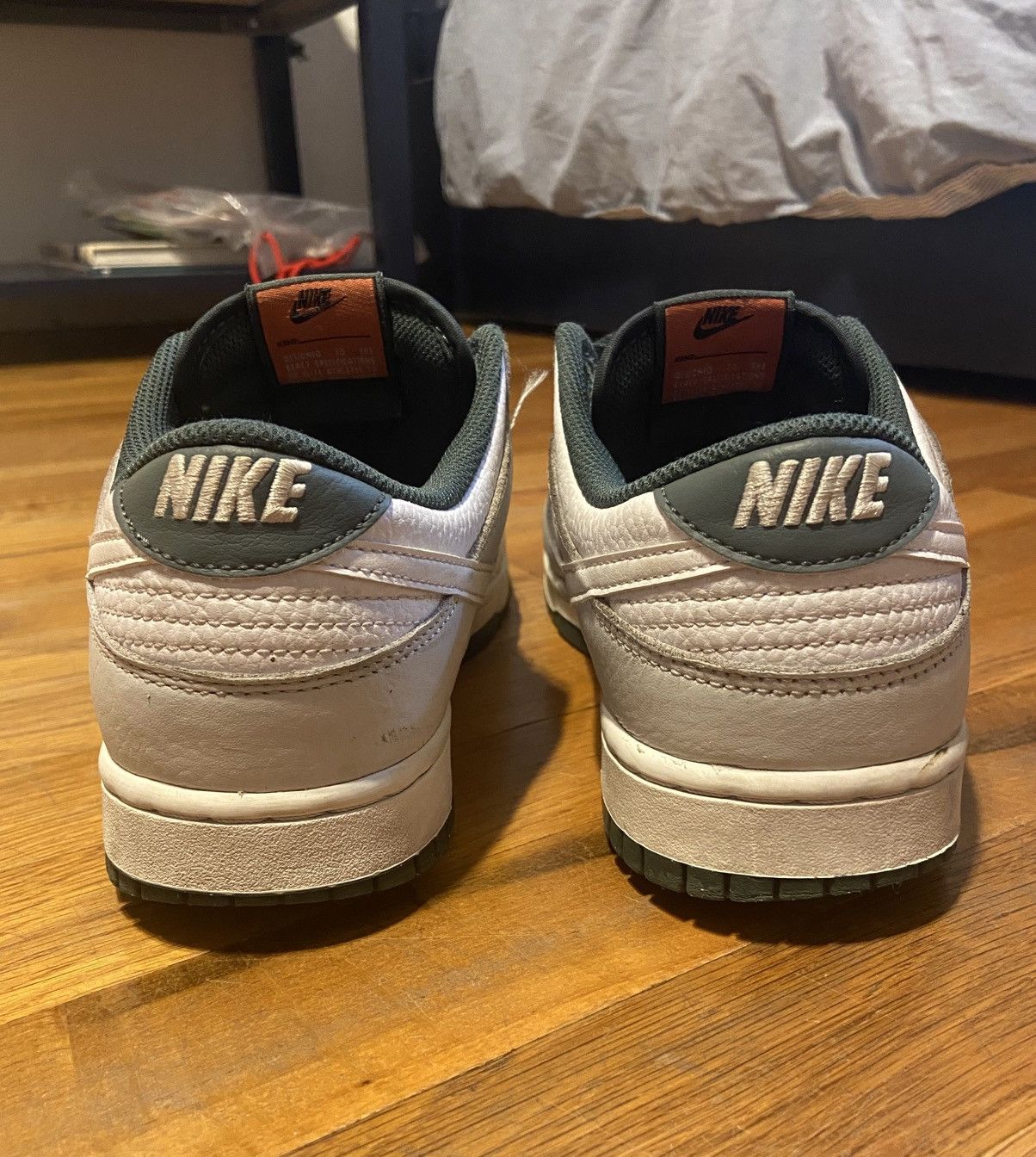 Nike Green white photon dust dunk Size US 9 / EU 42 - 3 Thumbnail
