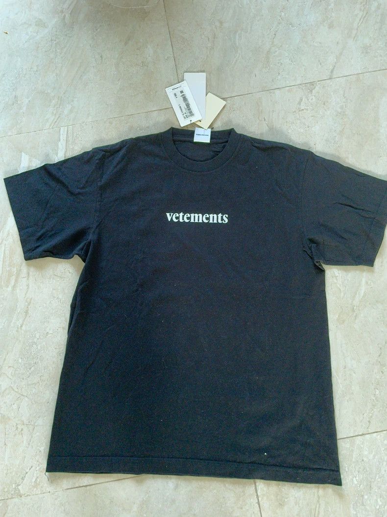 Vetements Vetements Trendy Vettemon Letter Foil Printed 2021AW Short Size US M / EU 48-50 / 2 - 1 Thumbnail