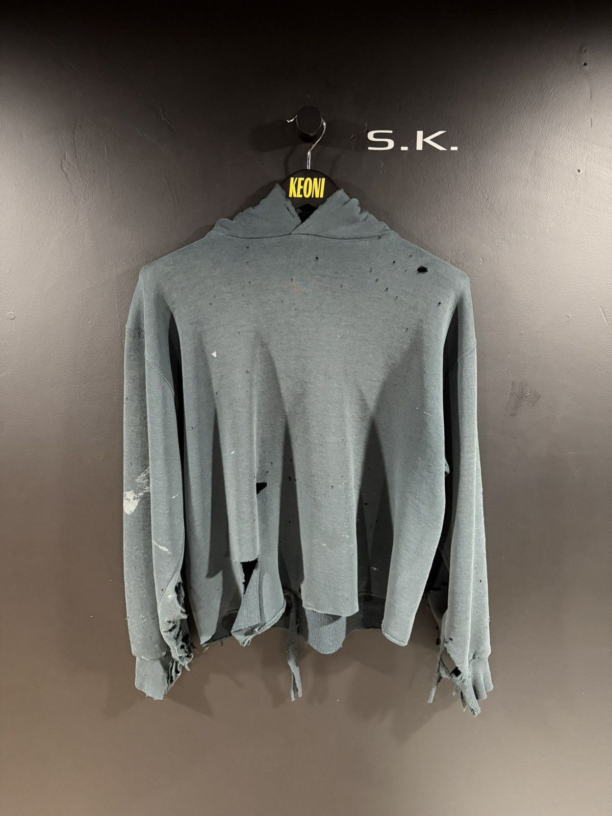 Vintage 1990s Vintage Faded Grunge Punk Thrashed Cropped Hoodie L Size US L / EU 52-54 / 3 - 1 Thumbnail