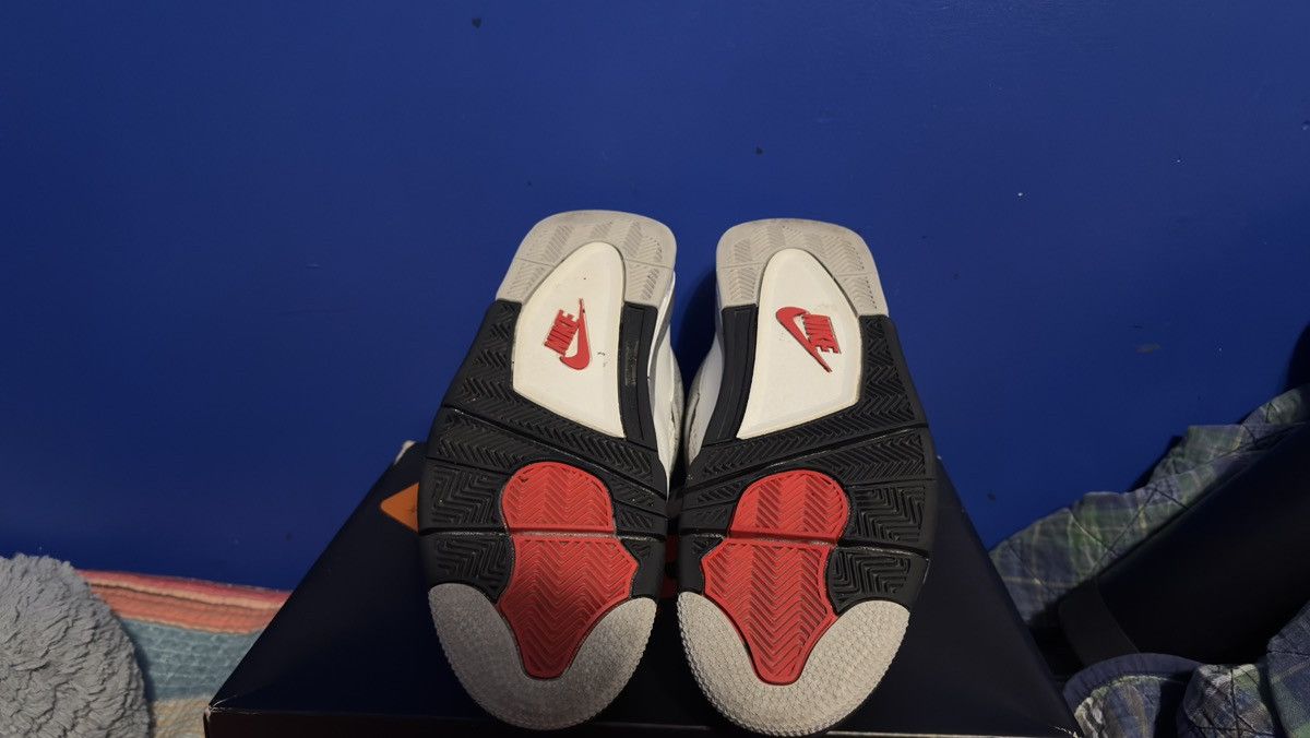 Jordan Brand Air Jordan Retro 4 Cement 2025 Size US 11.5 / EU 44-45 - 3 Thumbnail