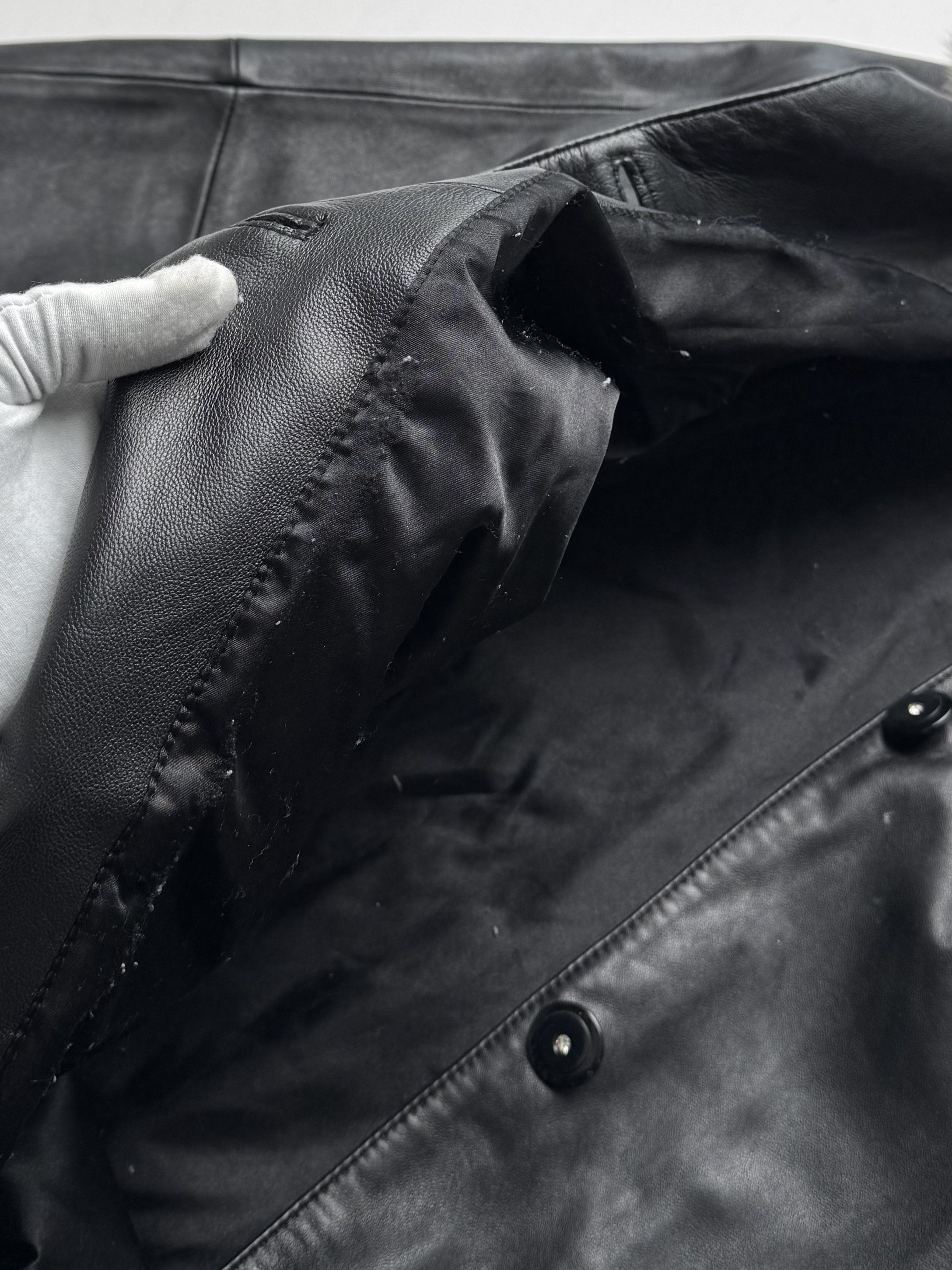 Vintage Vintage Black Leather Coat Long Button Up Shearling Collar Size L / US 10 / IT 46 - 10 Thumbnail