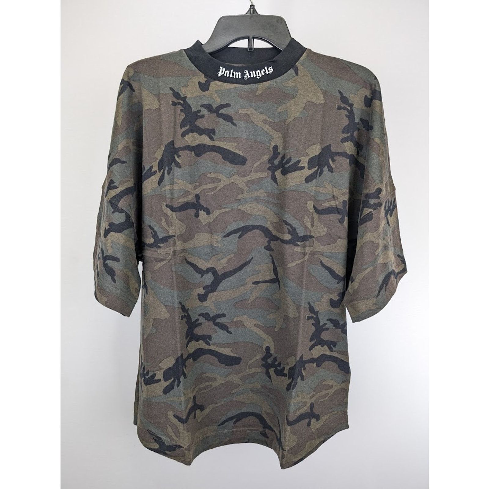 Palm Angels o1rshd1 Q:2 / Camo Classic Logo Over Tee in Military Black Size US XS / EU 42 / 0 - 3 Thumbnail