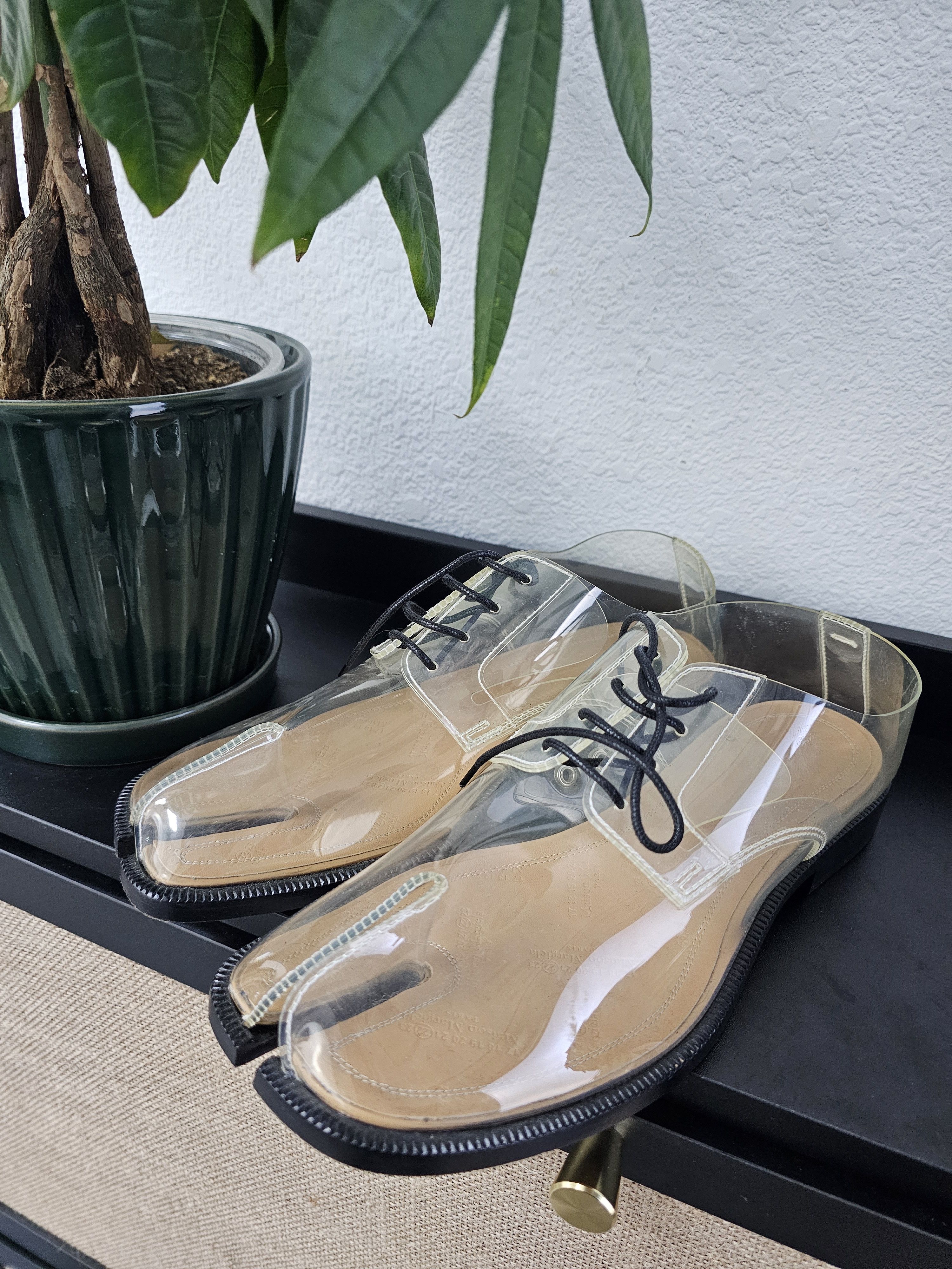 Maison Margiela Maison Marrgiela Tabi PVC Transparent Size US 8.5 / IT 38.5 - 2 Thumbnail