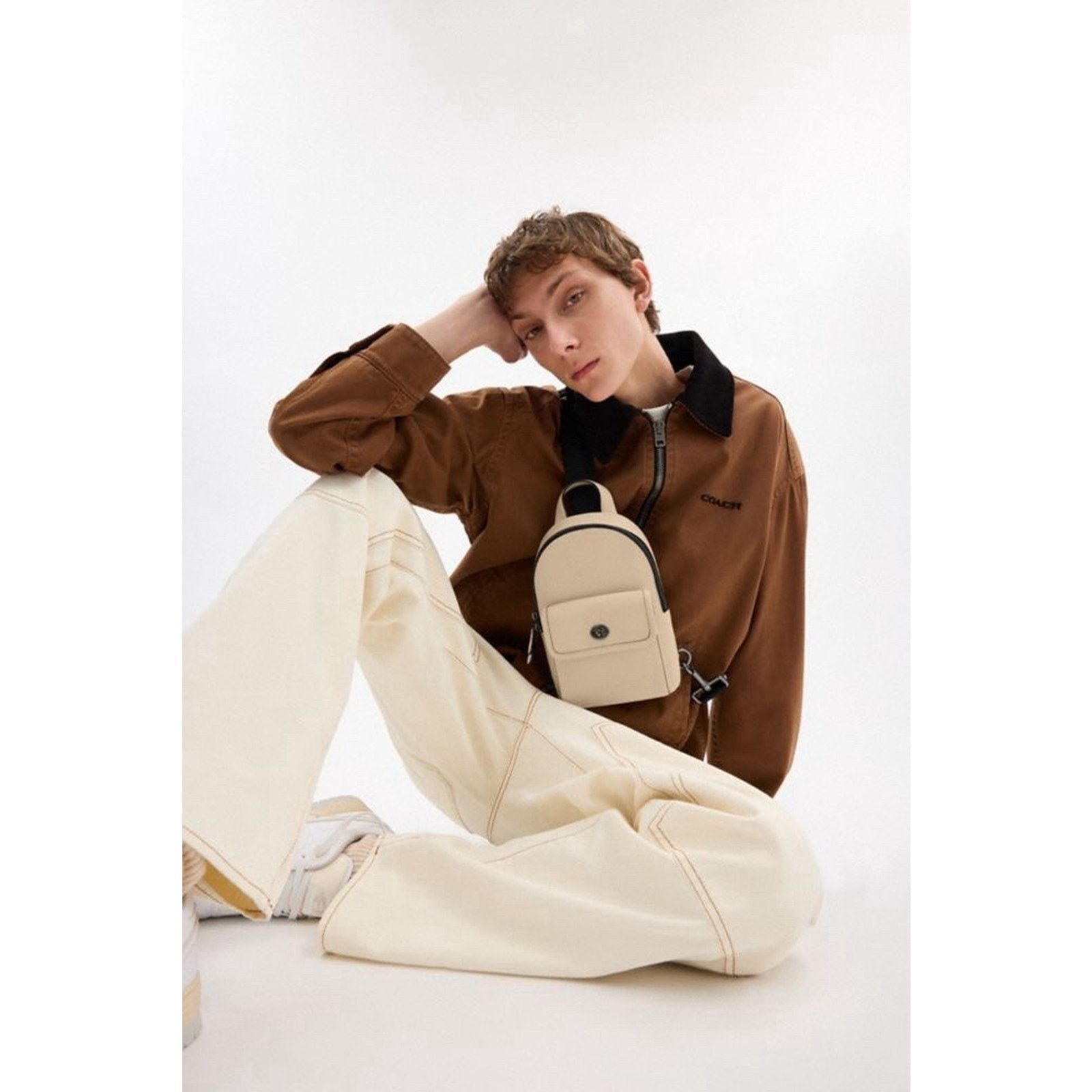 Coach NWT COACH Small Turnlock Sling Pack Backpack Bag Ivory CAJ28 Size ONE SIZE - 8 Thumbnail