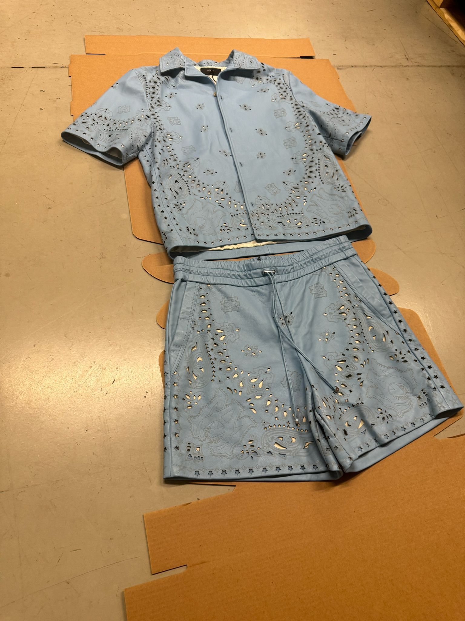 Amiri o1alsim10925 Star-Bandana Cut Out Full Set Shirt And Shorts Size US M / EU 48-50 / 2 - 3 Thumbnail