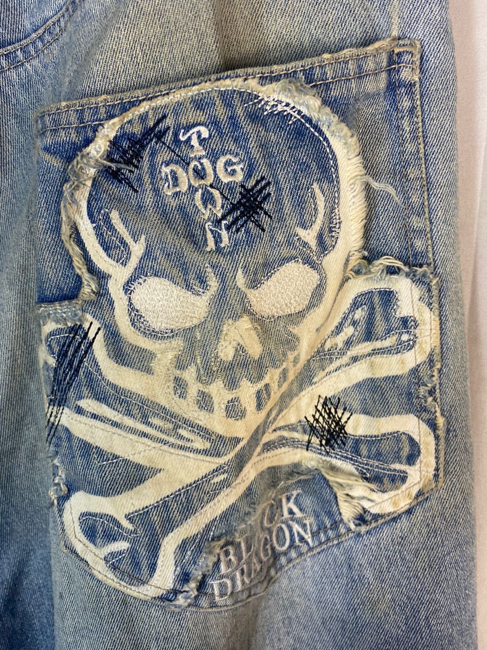 Dogtown Dogtown black dragon distressed denim jeans short pants Size US 35 - 17 Thumbnail