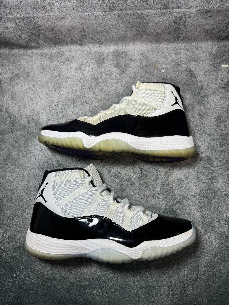 Jordan Brand Size 11 | Jordan 11 Concord No Box | Pre-Owned Size US 11 / EU 44 - 6 Thumbnail