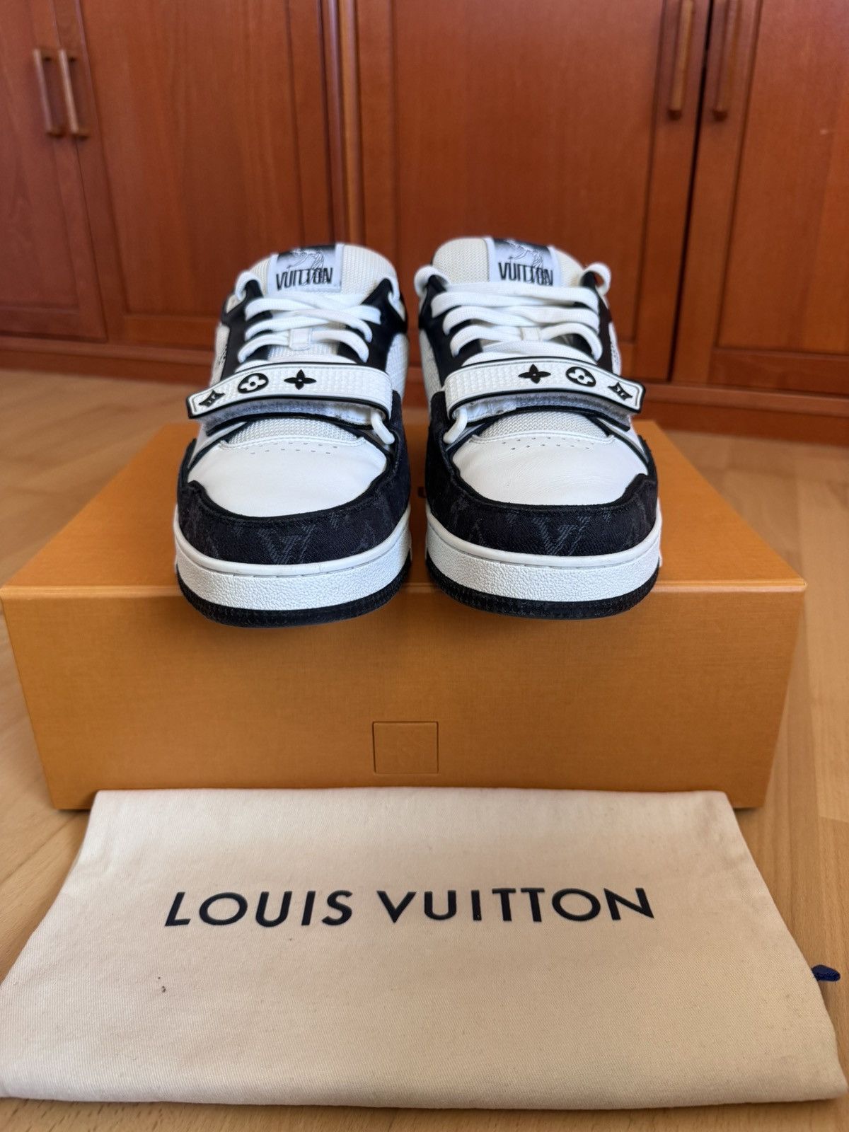 Louis Vuitton Louis Vuitton LV Trainer Black Denim Velcro Strap Size US 10 / EU 43 - 6 Thumbnail