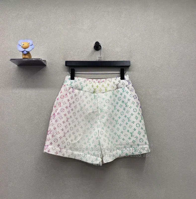 Louis Vuitton Louis Vuitton Colored gradient cut-out shorts Size US 36 / EU 52 - 1 Thumbnail