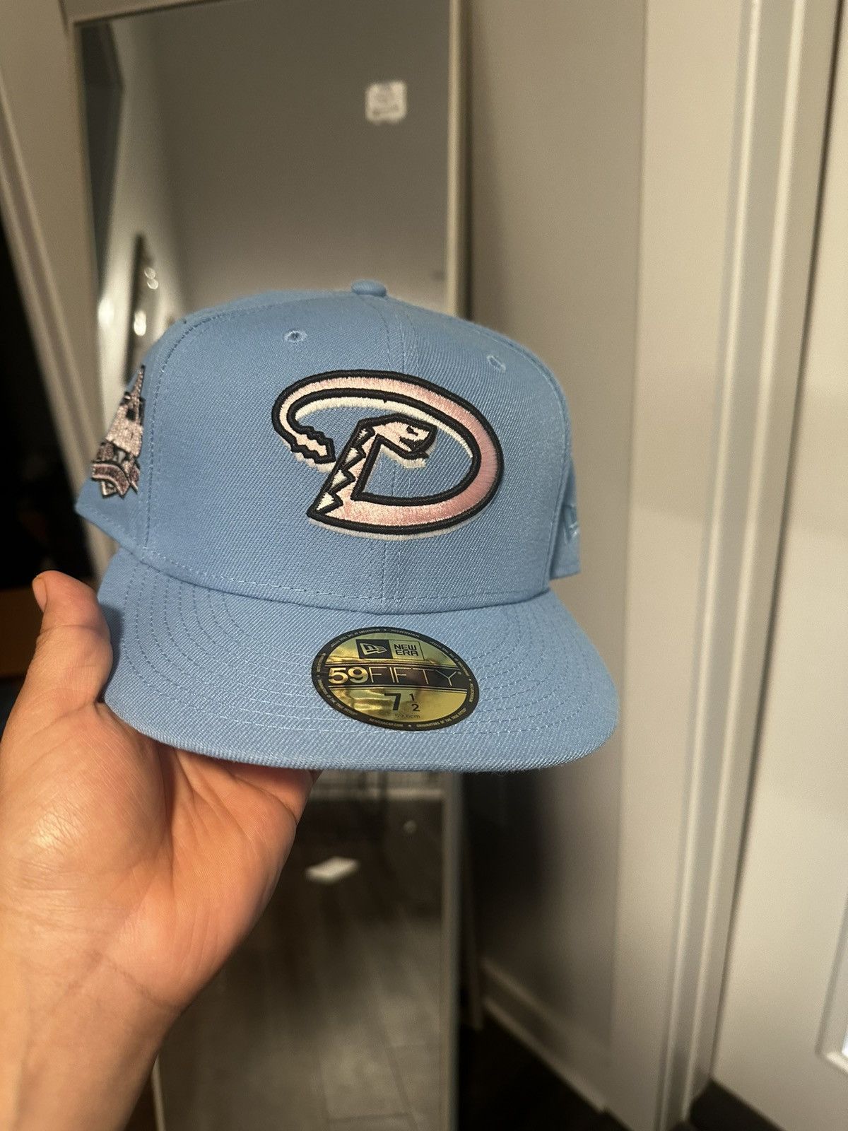 Other New Era fitted Diamondbacks 7 1/2 Size ONE SIZE - 1 Thumbnail