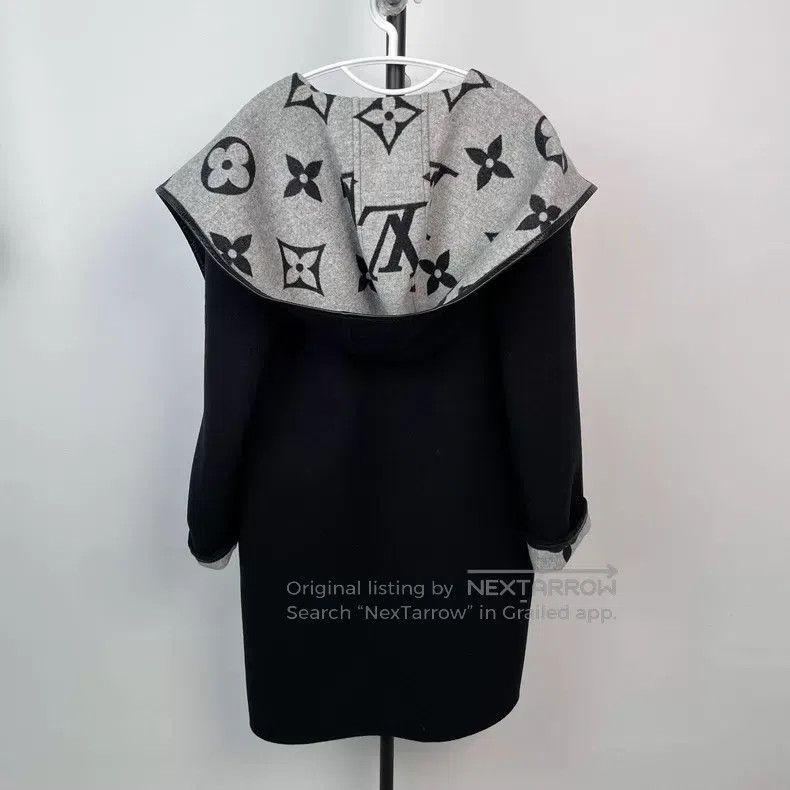 Louis Vuitton Louis Vuitton Long black bathrobe coat with full print and Size XXS / US 00 / IT 34 - 2 Thumbnail