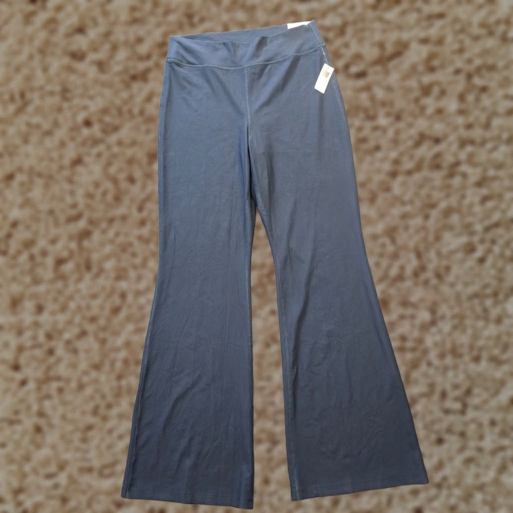 Old Navy Old Navy Pants Womens Large Blue Gray Powersoft Flare Pull On Capsule Athletic Pants Size 36" / US 14 / IT 50 - 1 Thumbnail