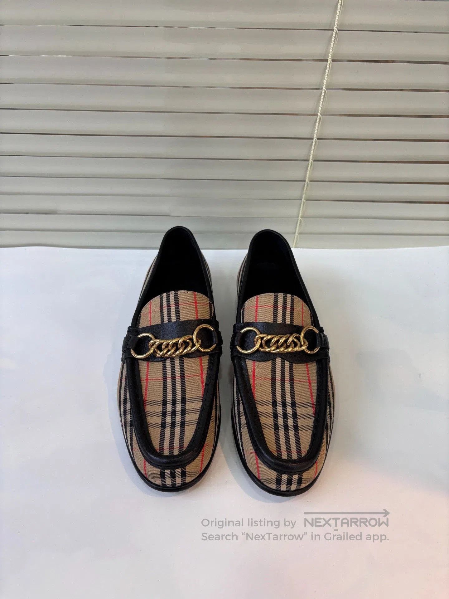 Burberry Burberry Classic Check Slip. Size US 4.5 / IT 34.5 - 9 Thumbnail