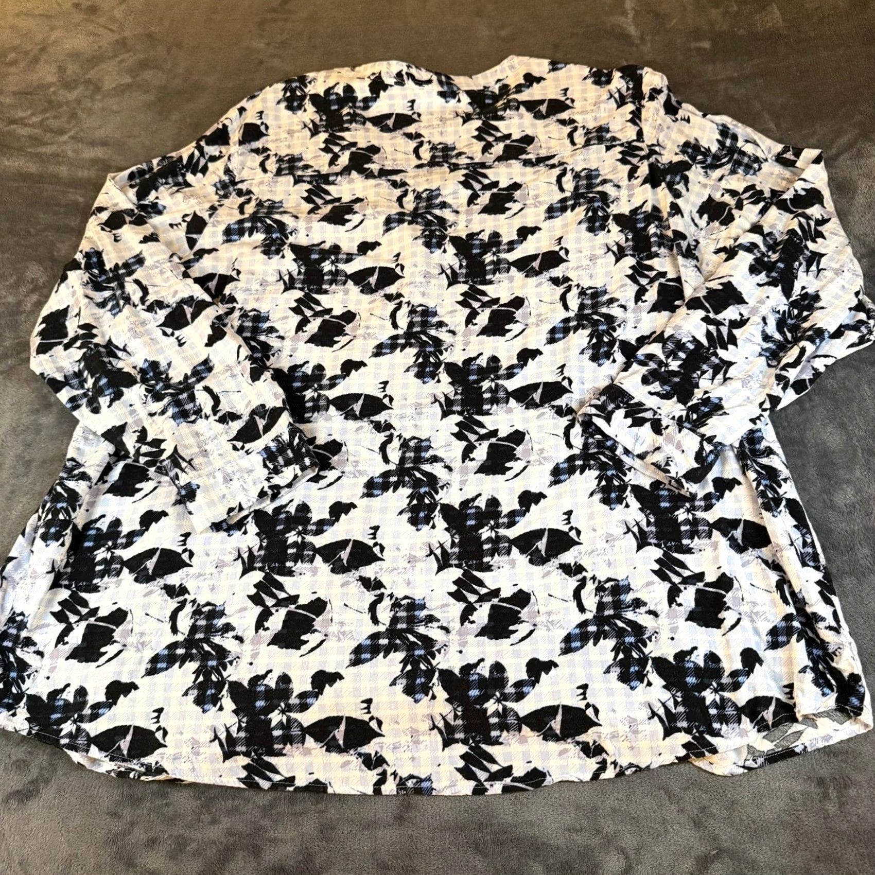 Vintage Woman Within Blouse Floral 3/4 Sleeve Button Up Womens 2X Plus Size 26/28 Rayon V-Neck Bohemian Casual Shirt Size XXL / US 16-18 / IT 52-54 - 4 Thumbnail
