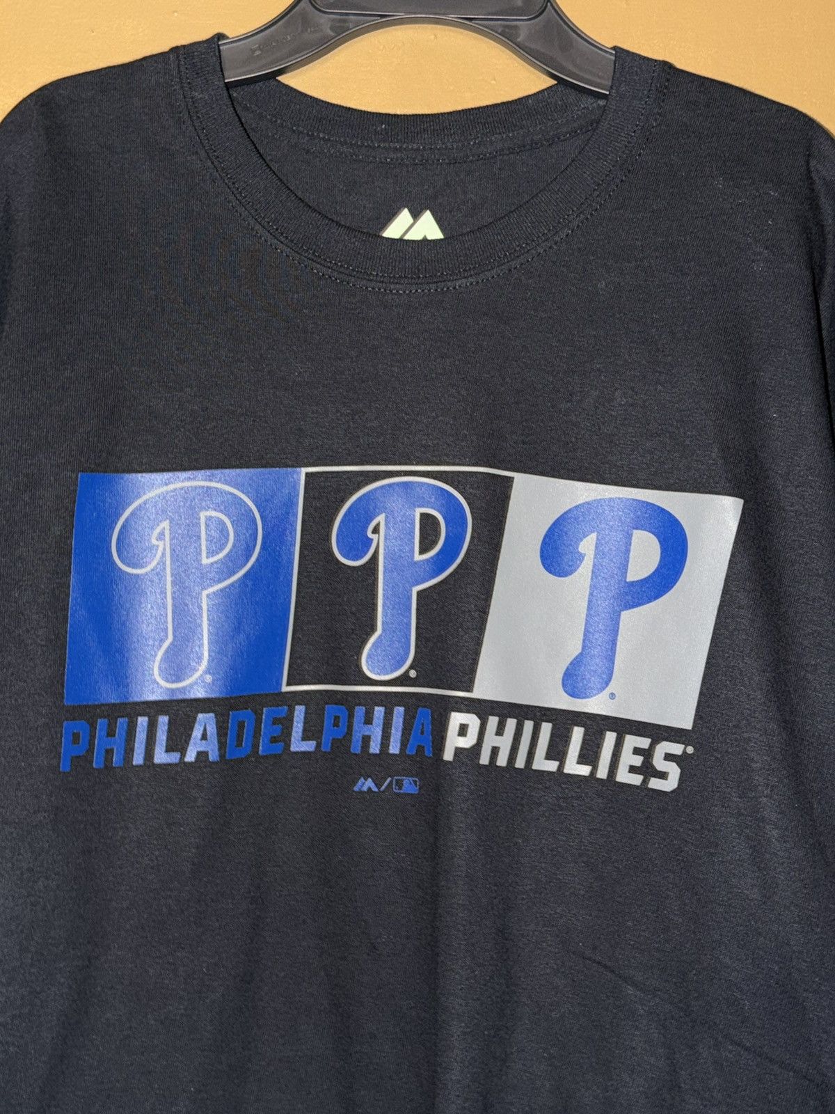 Majestic Majestic MLB Philadelphia Phillies Graphic Tee Mens XL Size US XL / EU 56 / 4 - 8 Thumbnail