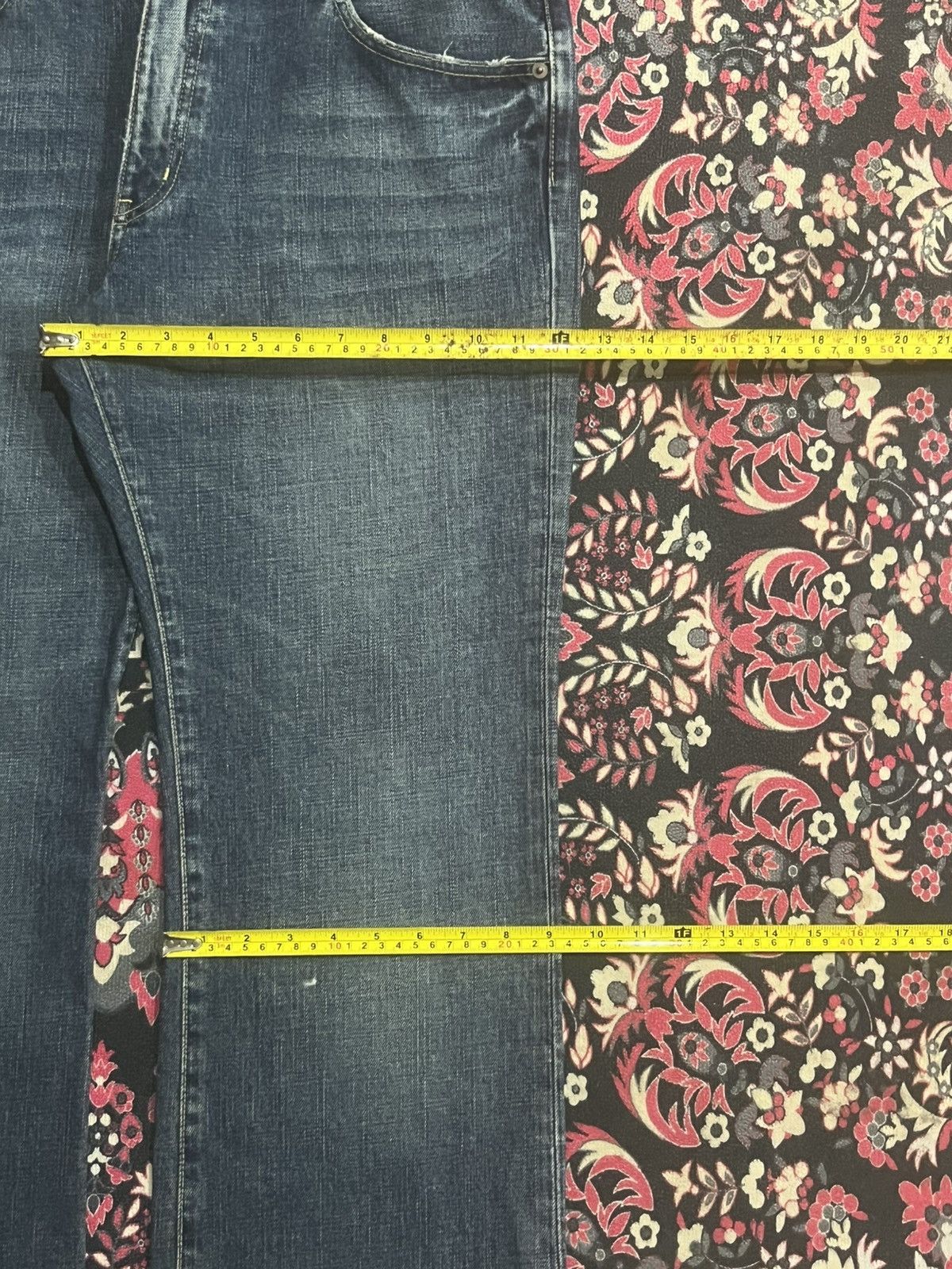 Undercover × Uniqlo Vintage Uniqlo B002 Dark Blue Ripped Hem Flare Jeans Size US 36 / EU 52 - 15 Thumbnail