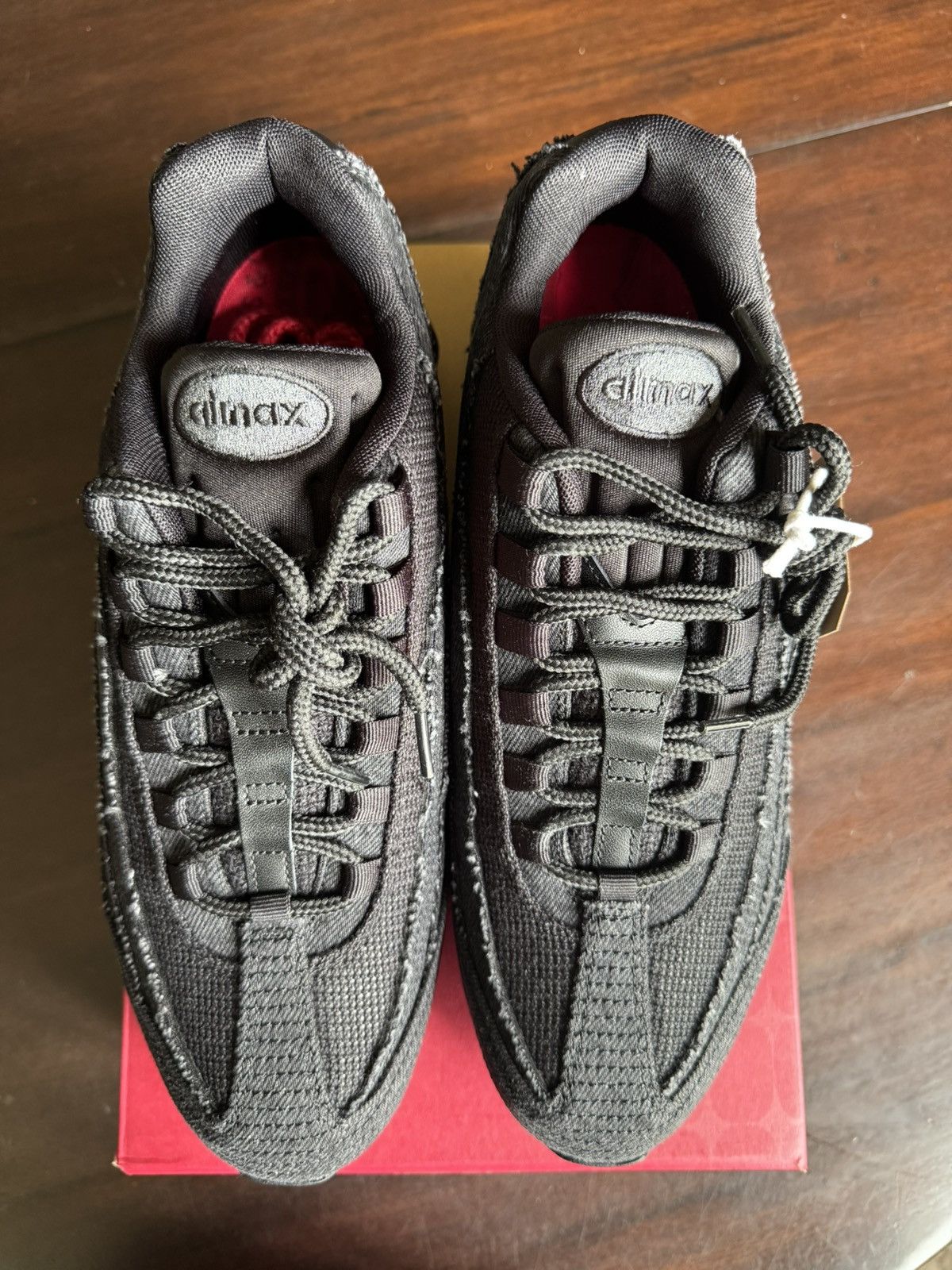 Levi's × Nike Air Max 95 OG \"Denim Black Air Max 95 x Levi's® 'Black' (HM4743-001) Release Date. Nike