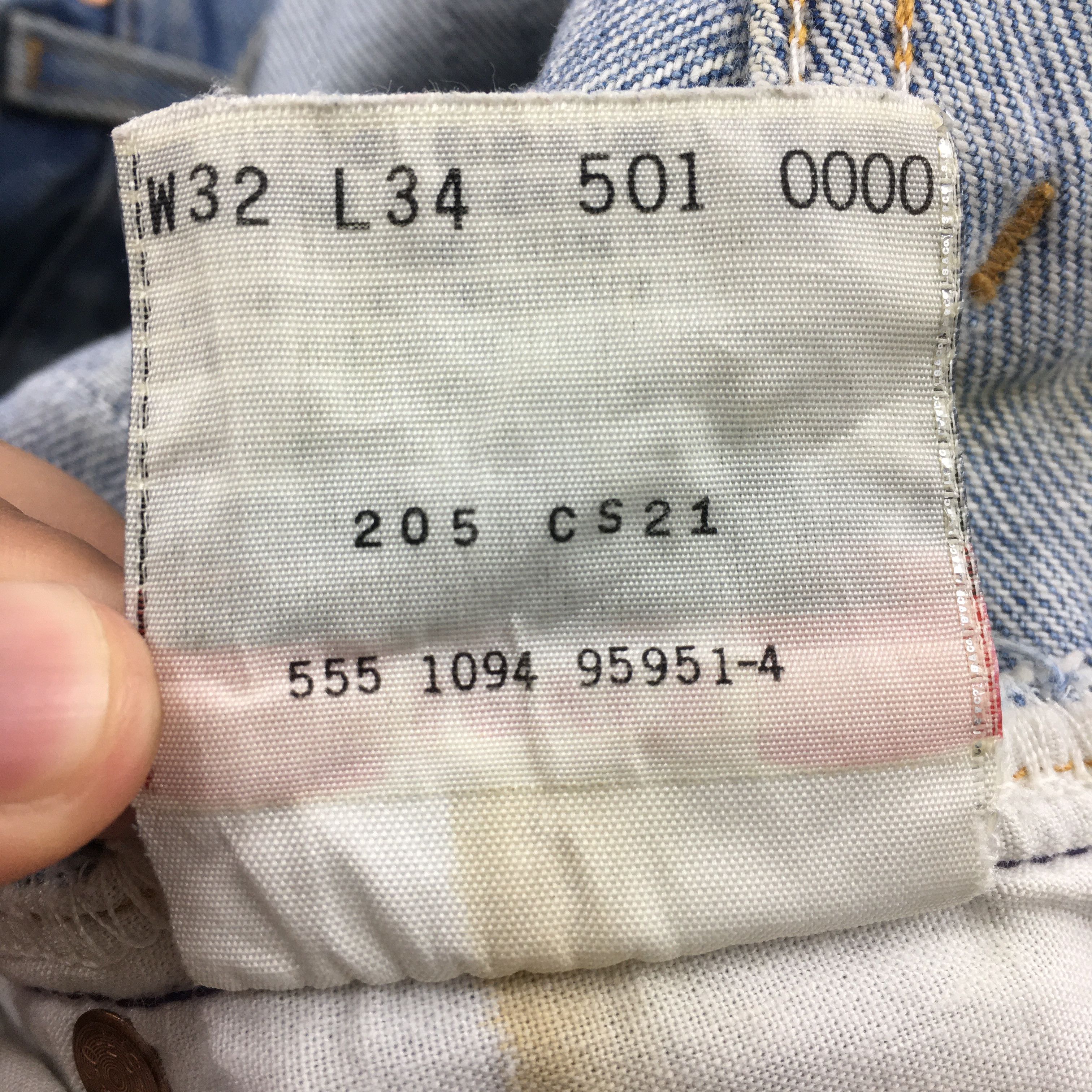 Levi's Size 31x30.5 Vintage 90s Levi's 501 Faded Blue Jeans S19 Size US 31 - 14 Thumbnail