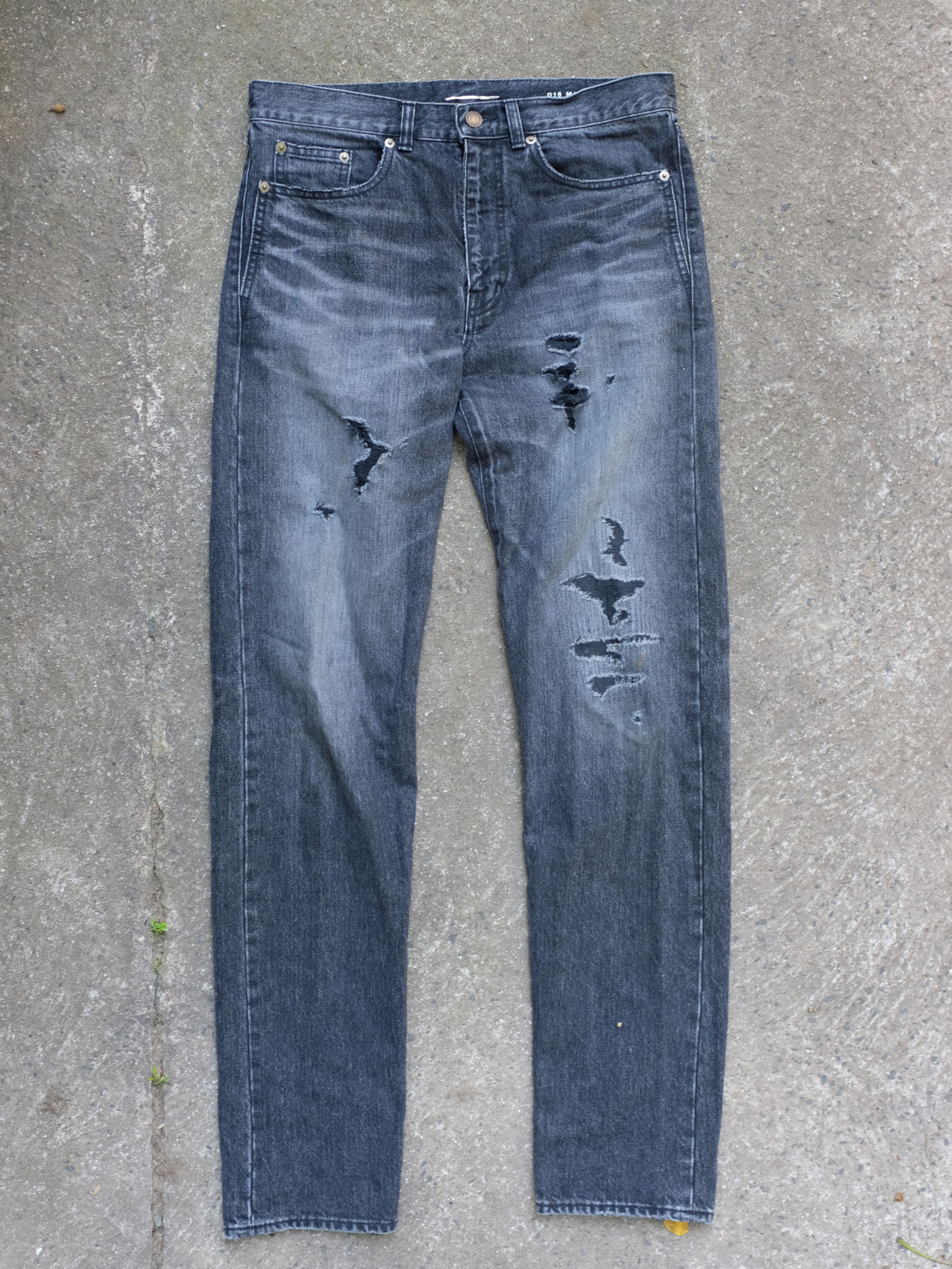 Saint Laurent Paris Saint Laurent Paris D16 M/BG-LW Baggy Distressed LW Jeans Size US 28 / EU 44 - 1 Thumbnail