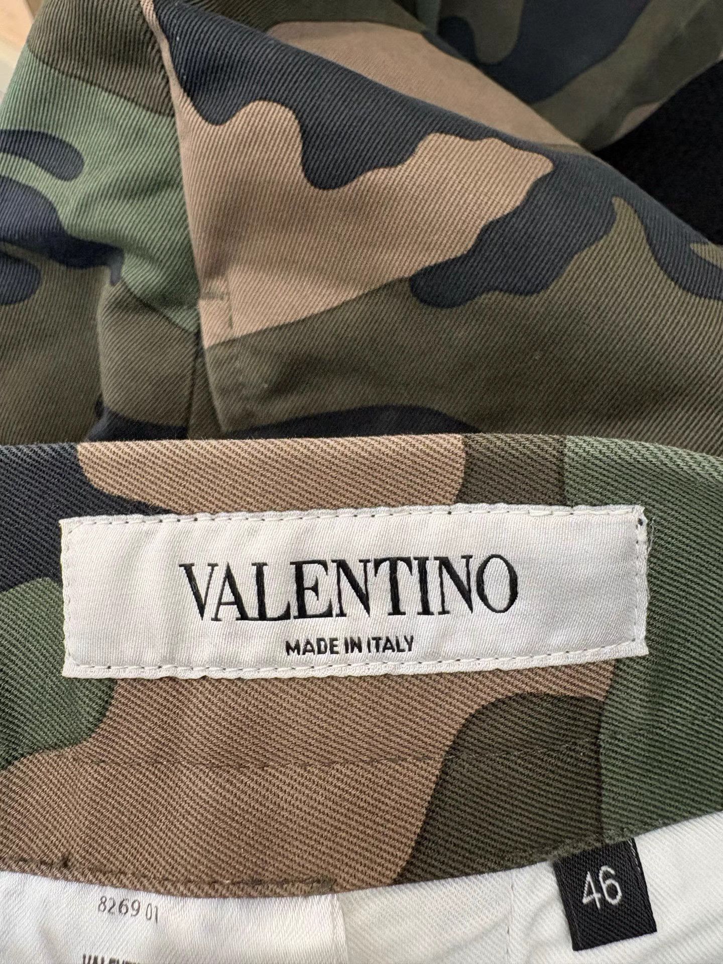 Valentino VALENTINO Camouflage Cargo Shorts Size US 30 / EU 46 - 4 Thumbnail