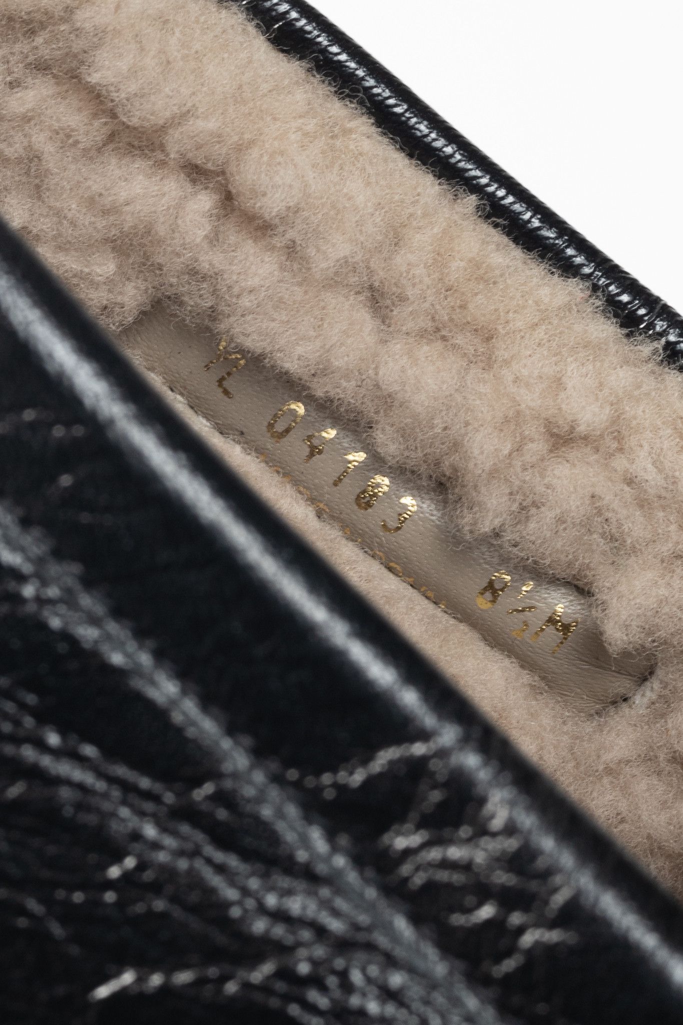 Stuart Weitzman Stuart Weitzman Bromley Black Sheepskin Loafers Size US 8.5 / IT 38.5 - 10 Thumbnail