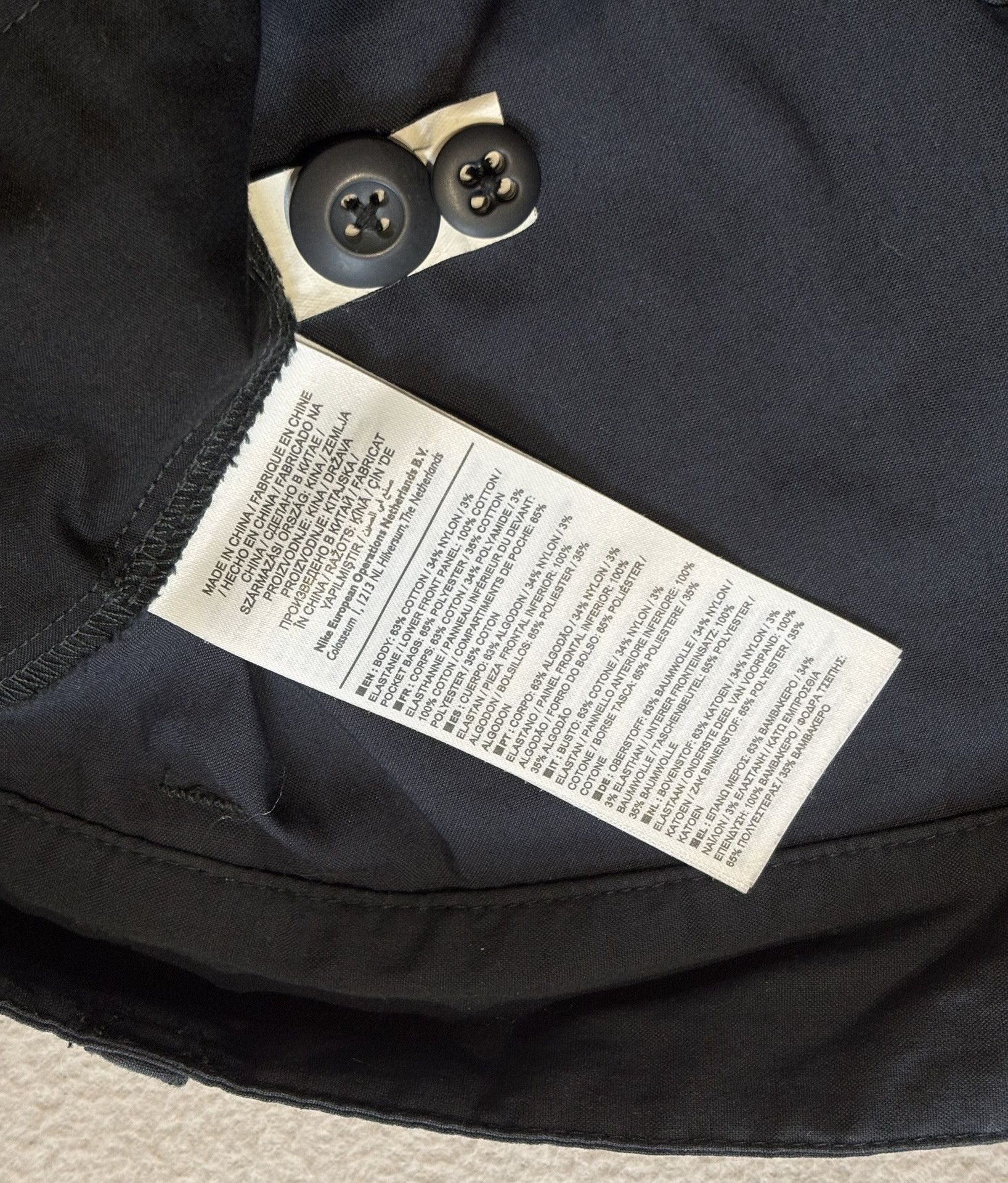 Nike Nike Black shorts Medium Size US 33 - 13 Thumbnail