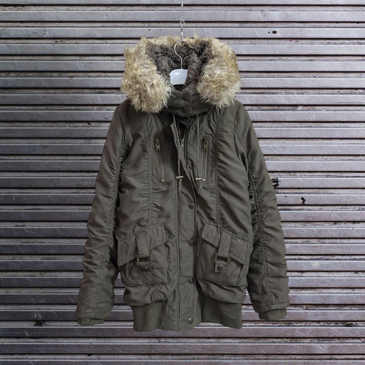 Japanese Brand Vintage Japanese Faux Fur Hood Nylon Bomber Jacket GOA Style Size L / US 10 / IT 46 - 1 Thumbnail