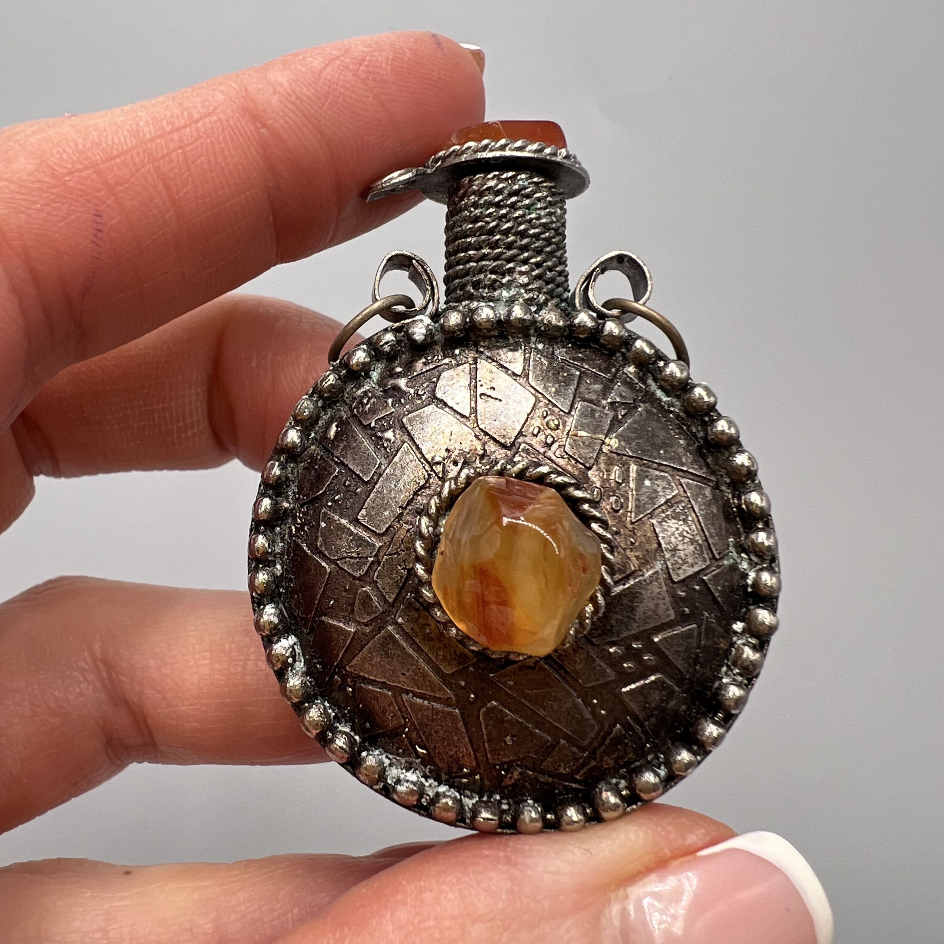 Vintage Silver Plated Perfume Bottle Pendant Agate Flask