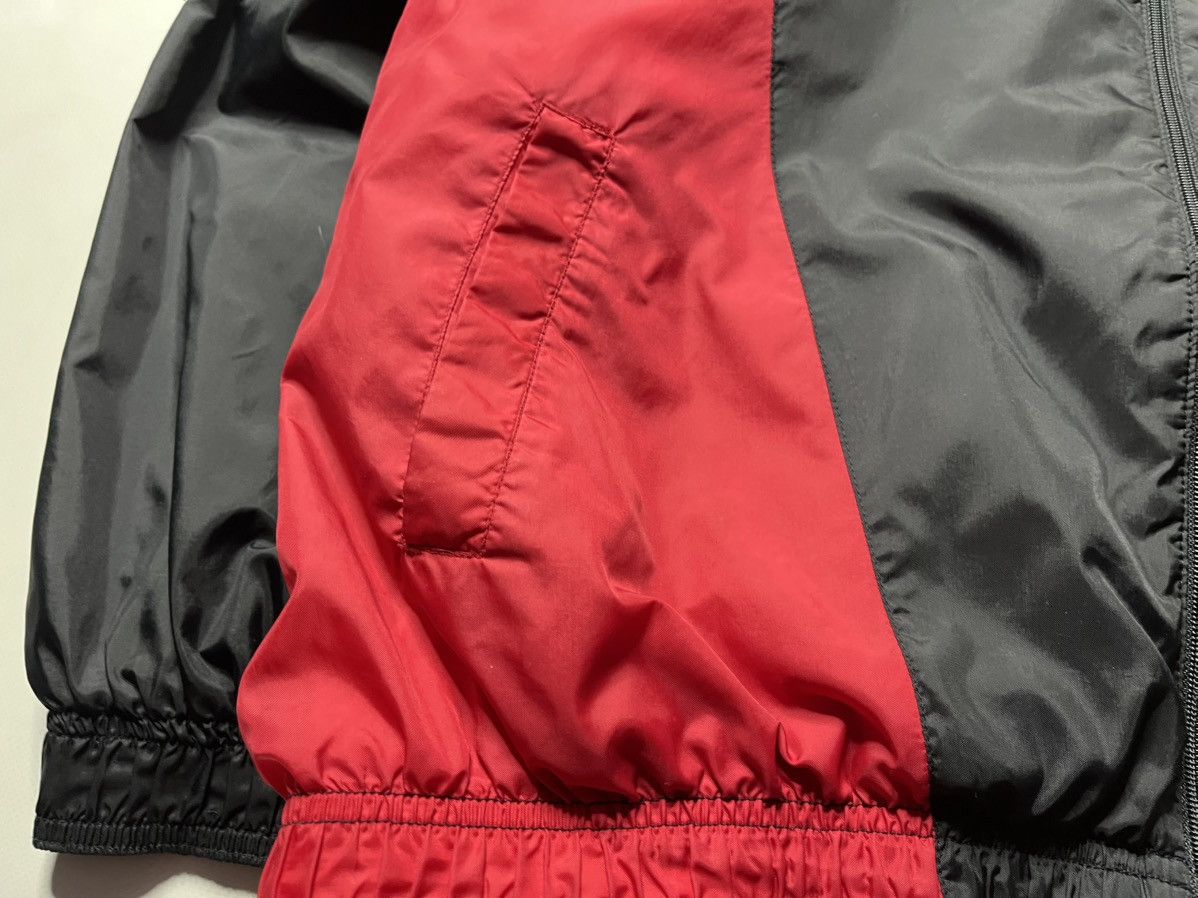 Nike Vintage Nike nylon jacket Size US L / EU 52-54 / 3 - 8 Thumbnail