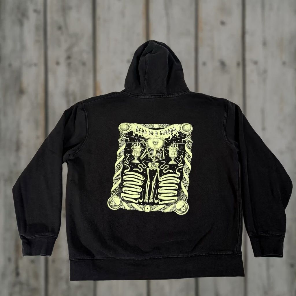 Vintage Dead On A Sunday Hoodie Mens L Black Logo Pullover Concert Rock Band Fall Winter Spring Sleeve Long Sweatshirt Size US L / EU 52-54 / 3 - 1 Thumbnail