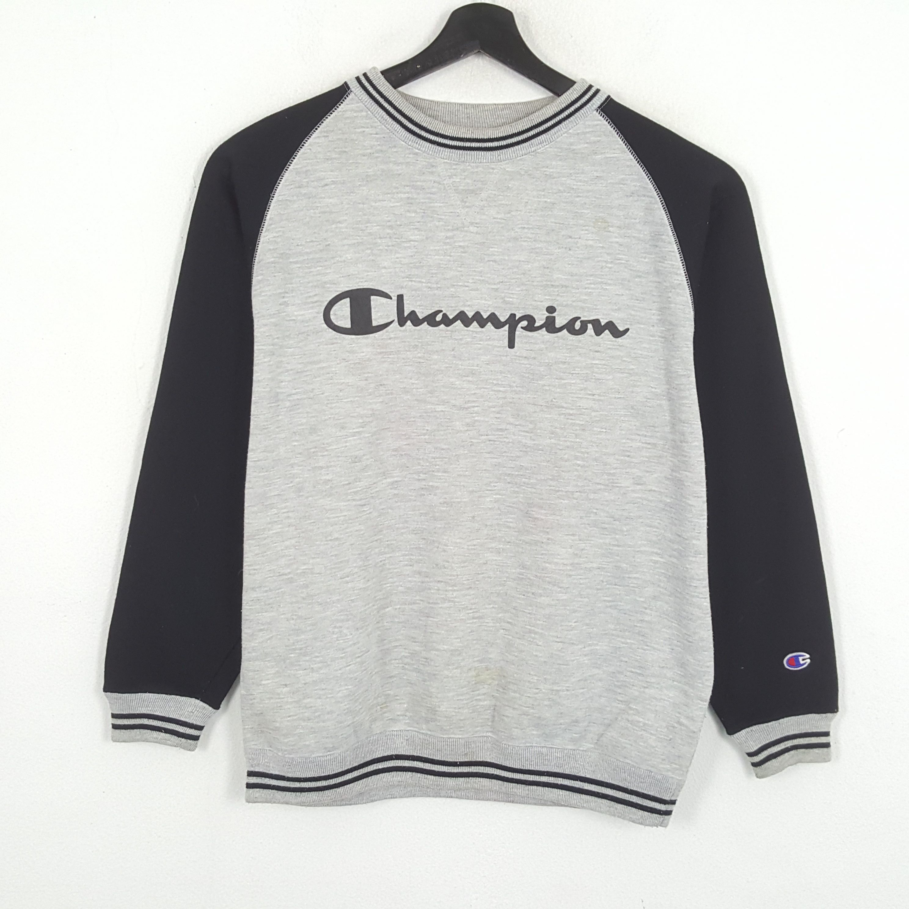 CHAMPION Center Spellout Streetwear Style Sweatshirt
