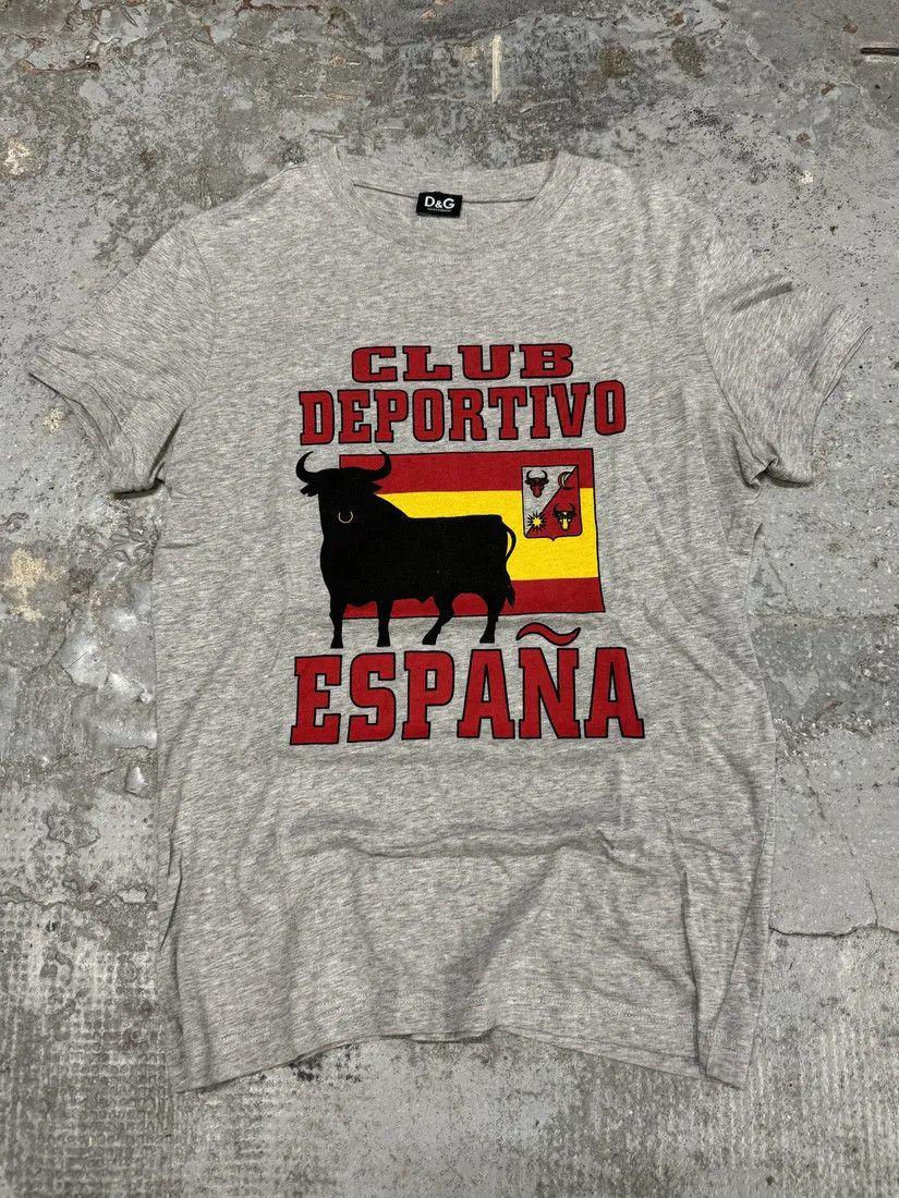 Designer × Dolce & Gabbana × Vintage 2000s Dolce & Gabbana Bull Espana Grey T-Shirt Size US XS / EU 42 / 0 - 1 Thumbnail