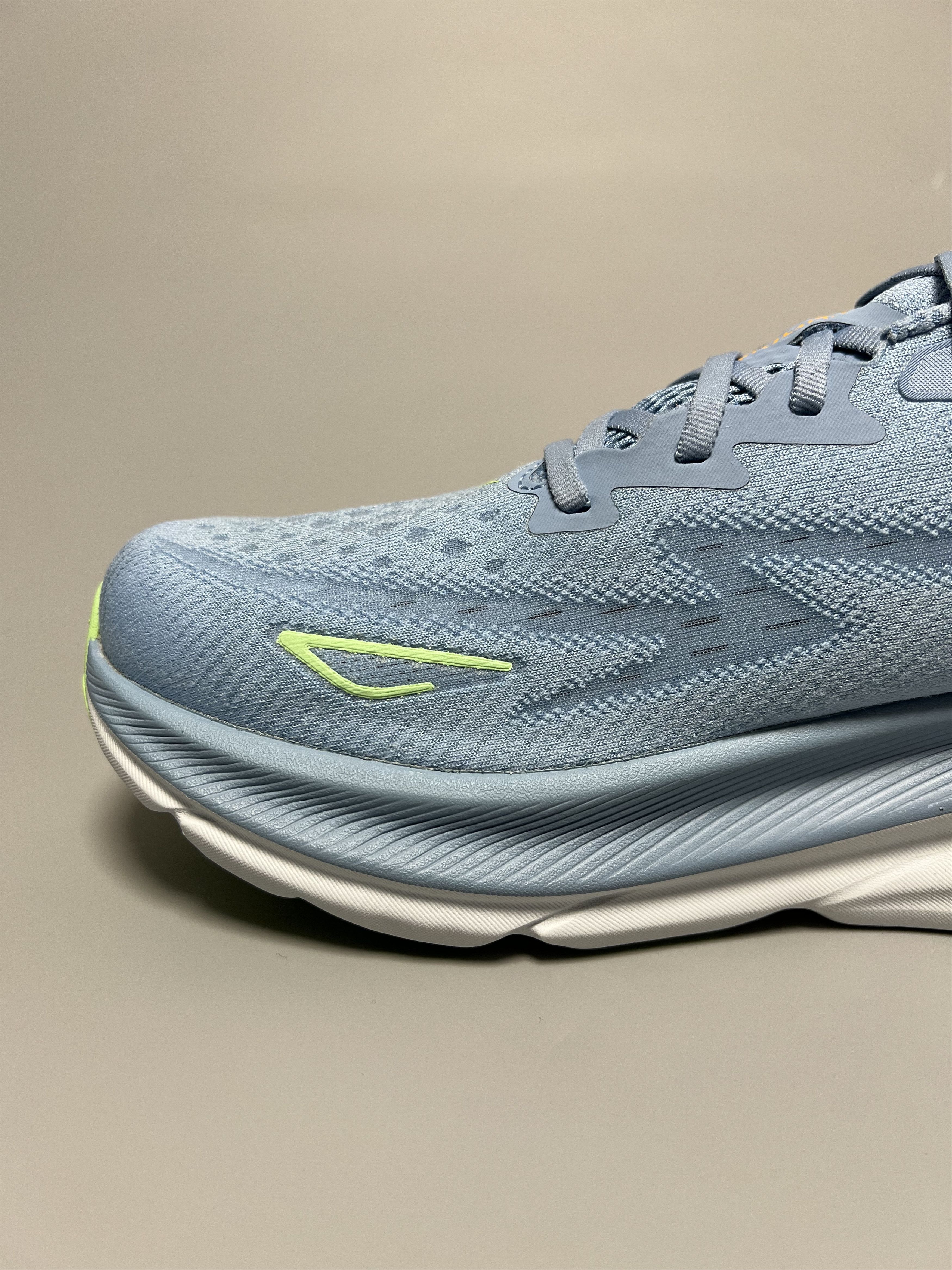 Hoka 11.5EE Hoka One One Clifton 9 Wide Running Shoes 1132210-DLL Size US 11.5 / EU 44-45 - 10 Thumbnail