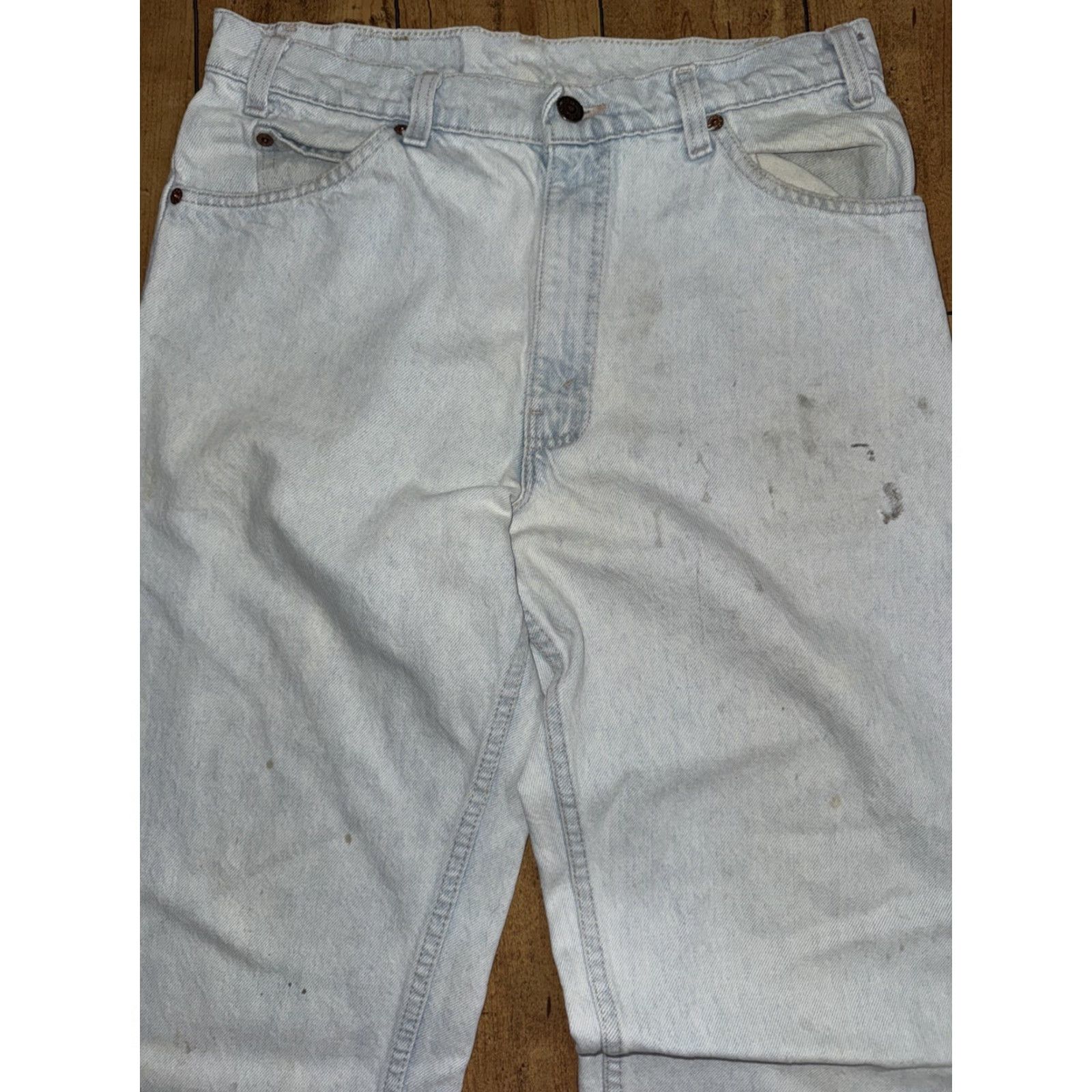 Levi's VINTAGE Levi’s 550 Orange Tab Jeans Light Blue Stone Wash 32x32 Distressed Stain Mens Jeans Size US 32 / EU 48 - 4 Thumbnail