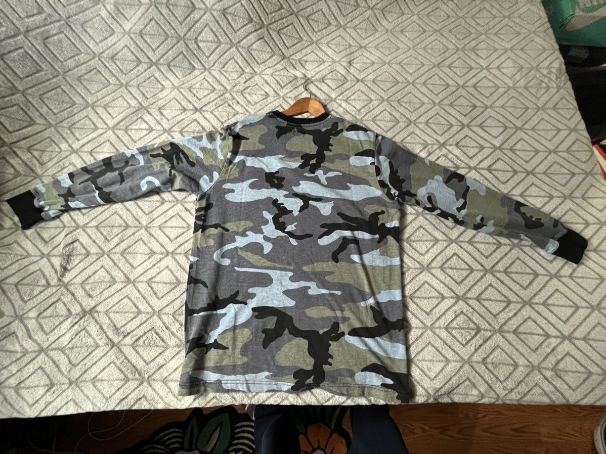 Supreme Blue Camo Supreme Long Sleeve Size US L / EU 52-54 / 3 - 2 Thumbnail