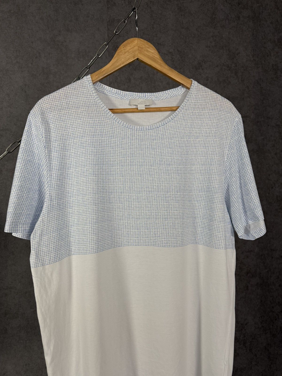 Cos COS designer tee Size US L / EU 52-54 / 3 - 3 Thumbnail