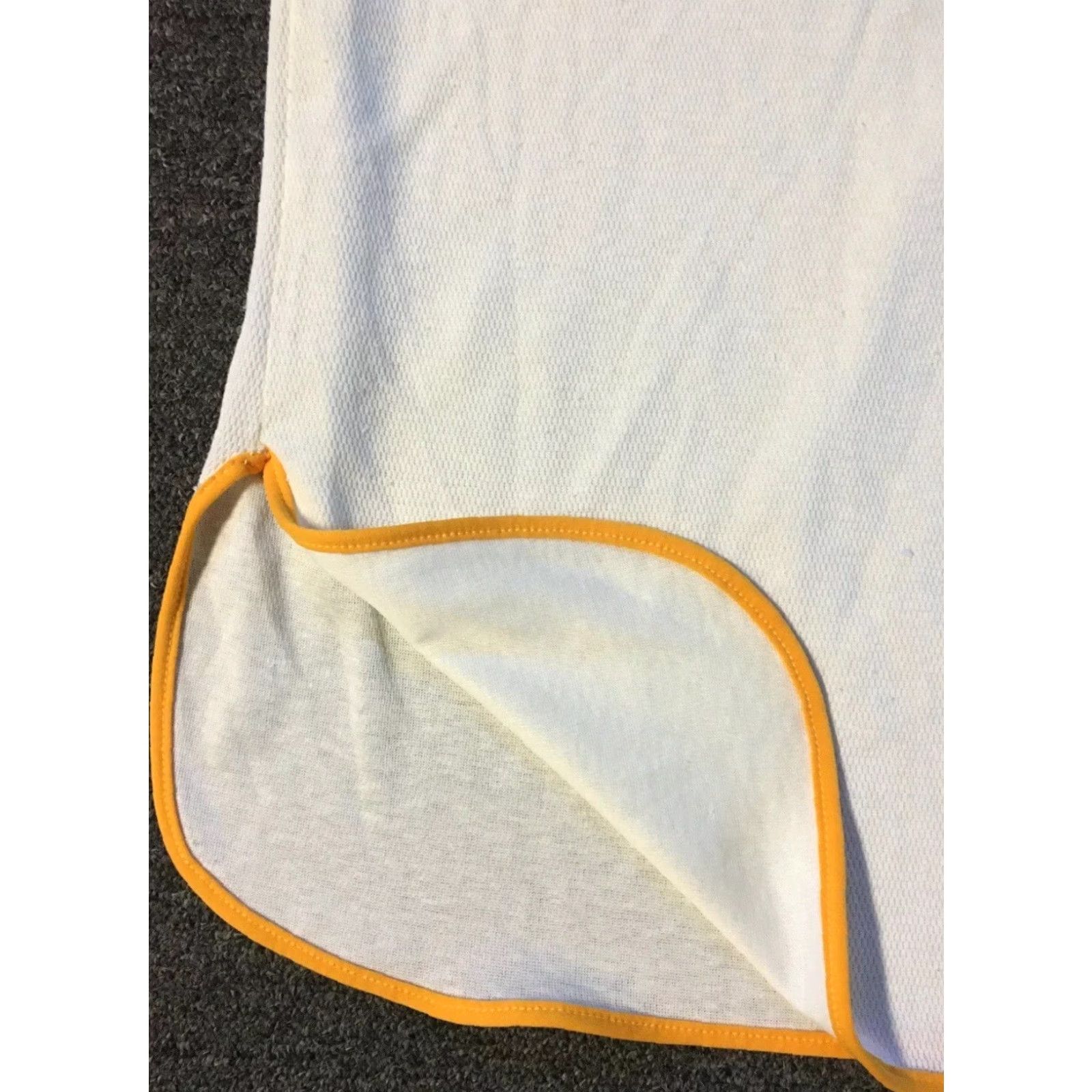 Vintage VINTAGE American Vintage Jersey Shirt L XL Yellow 70s School Lunch Victim Single Stitch USA Humor Retro 80s Size US L / EU 52-54 / 3 - 7 Thumbnail