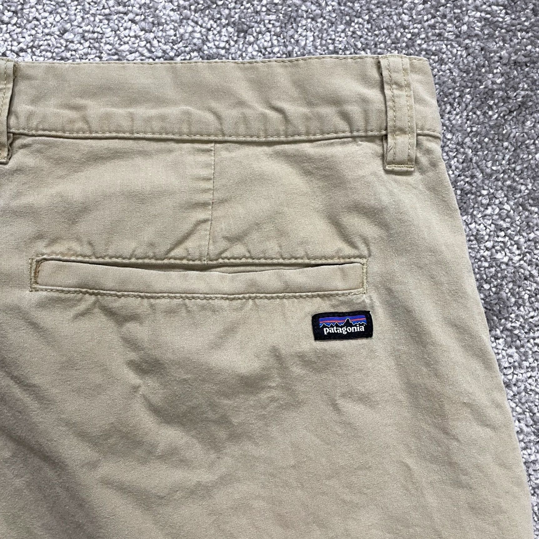 Patagonia Patagonia Shorts Mens 38 Chino Brown Flat Front Zip Slash Pocket Cotton 38x8 Casual Travel Outdoor Classic Mens Size US 38 / EU 54 - 3 Thumbnail