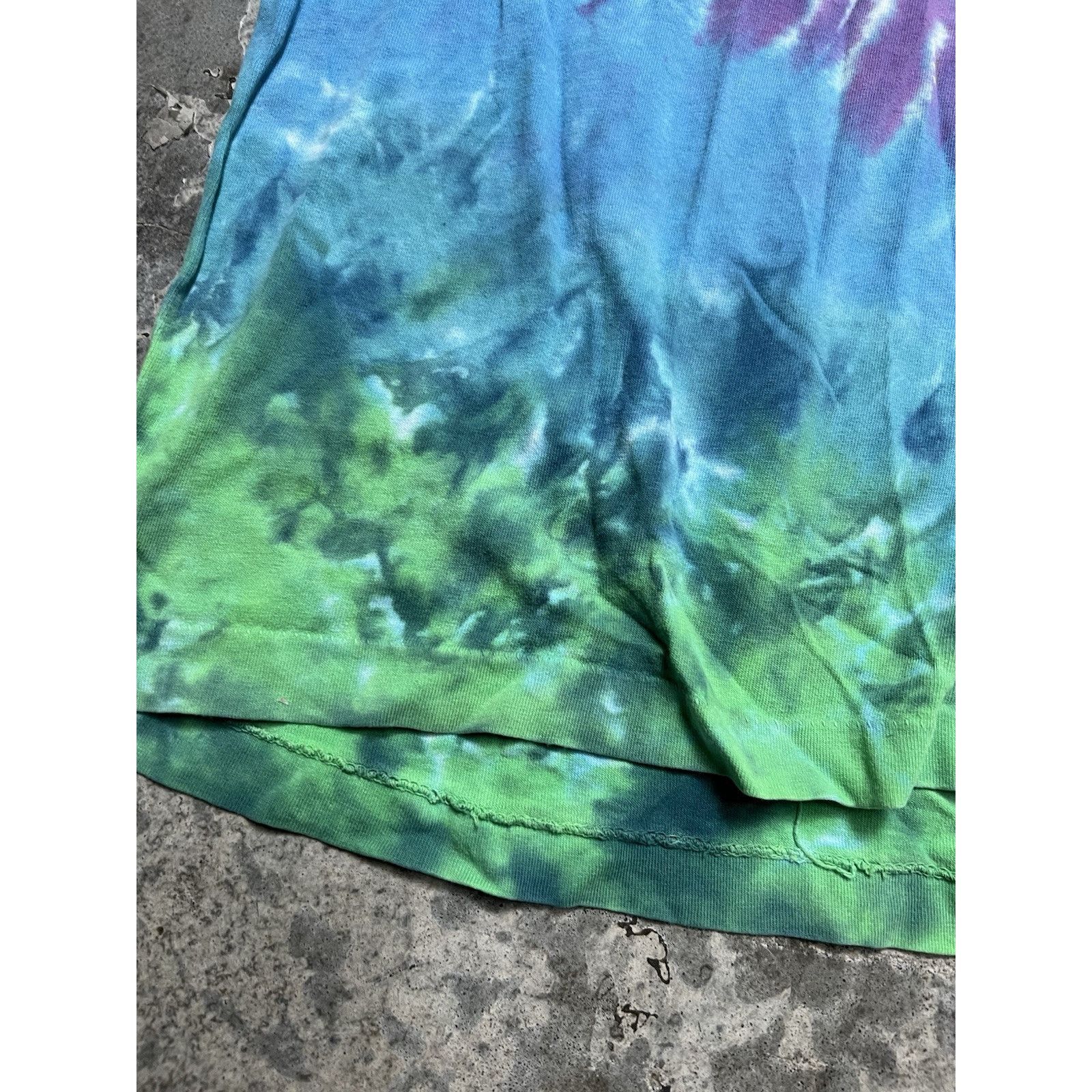 Liquid Blue Vintage 2000 Grateful Dead Liquid Blue Longsleeve Size US XL / EU 56 / 4 - 7 Thumbnail