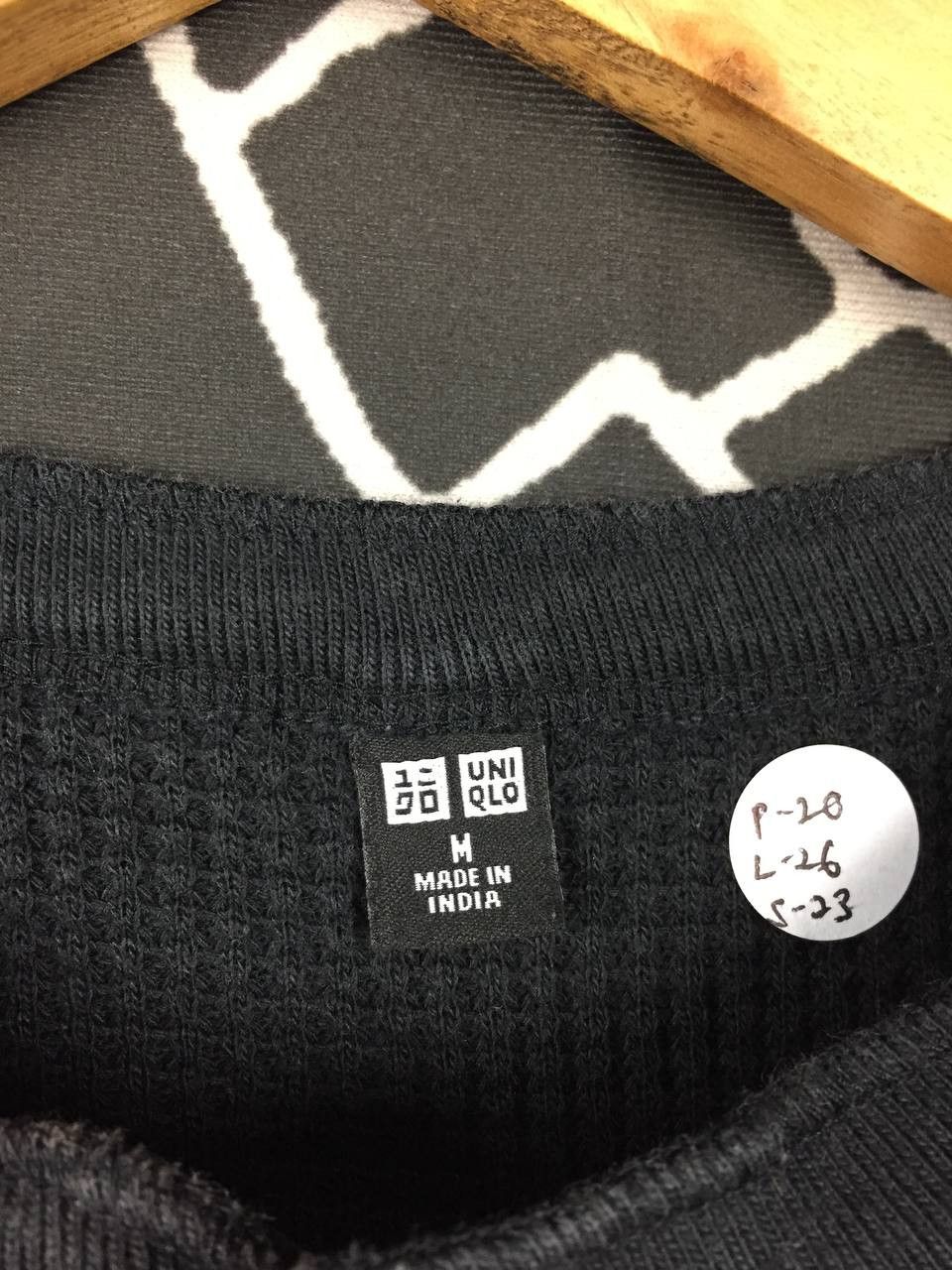 Uniqlo Uniqlo Waffle Knit Henley Long Sleeve Tee Size M Size US M / EU 48-50 / 2 - 8 Thumbnail