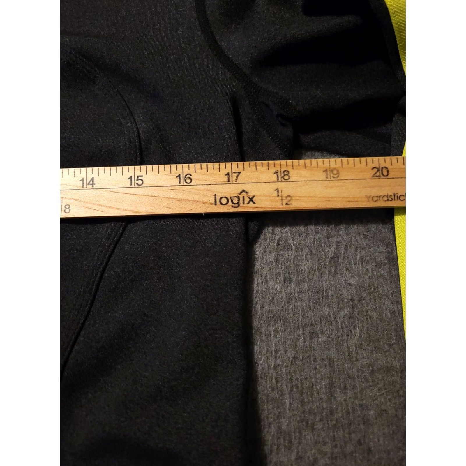 Lululemon Lululemon Jacket Women's 10 Long Sleeve Gray Full Zip Zip Pockets Activewear Running Jogging Walking Yoga Shirt Mens Girls Womens Size L / US 10 / IT 46 - 3 Thumbnail