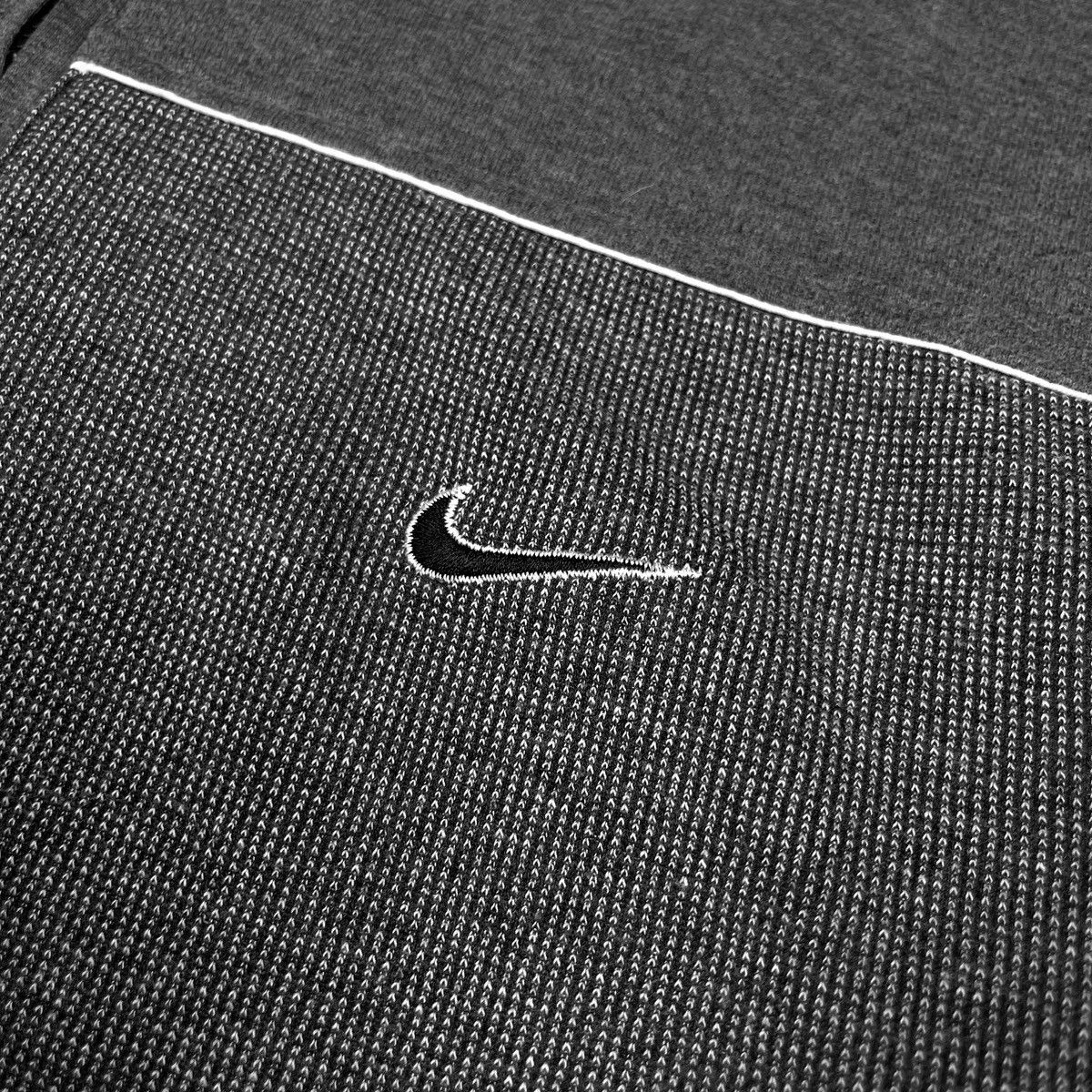 Nike Vintage Nike Embroidery Logo 1/3 Zip Polo Shirt Size US XL / EU 56 / 4 - 3 Thumbnail