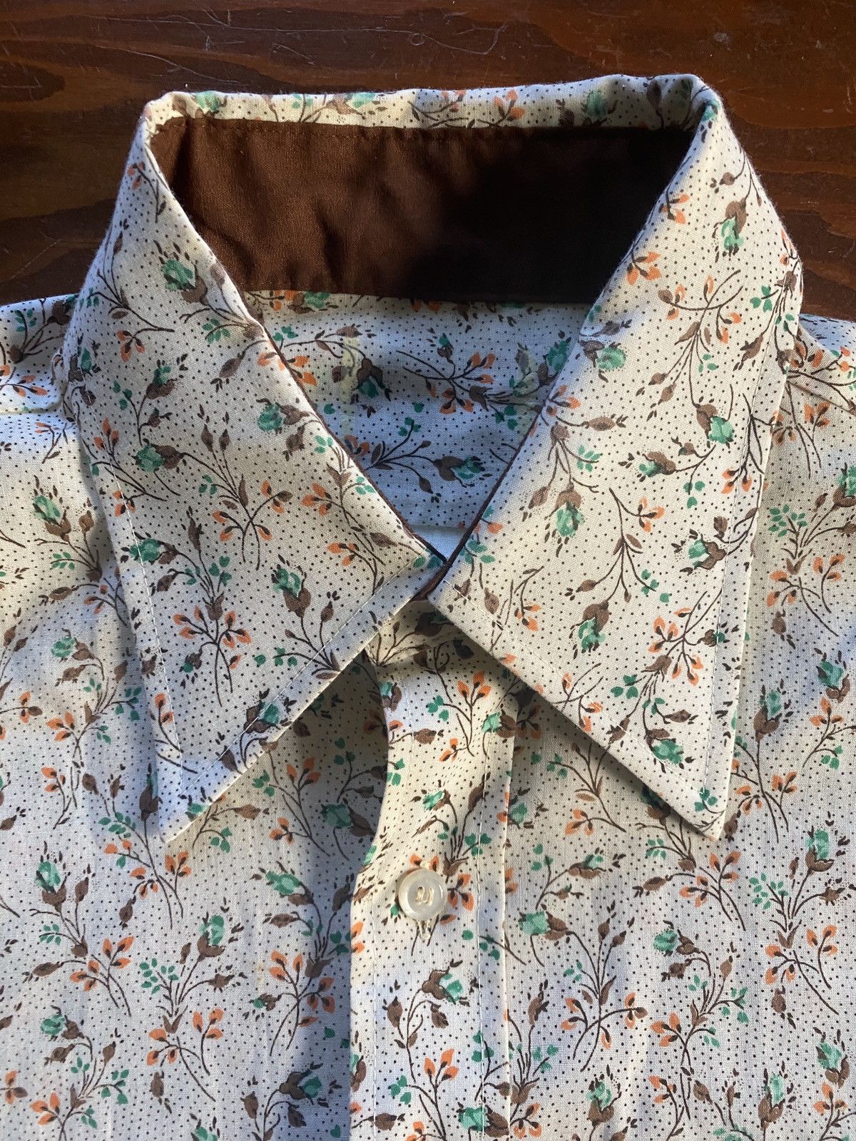 Retrofit Vintage 60’s/70’s Flower Pattern Pointy Collar Button Up Size US L / EU 52-54 / 3 - 1 Thumbnail