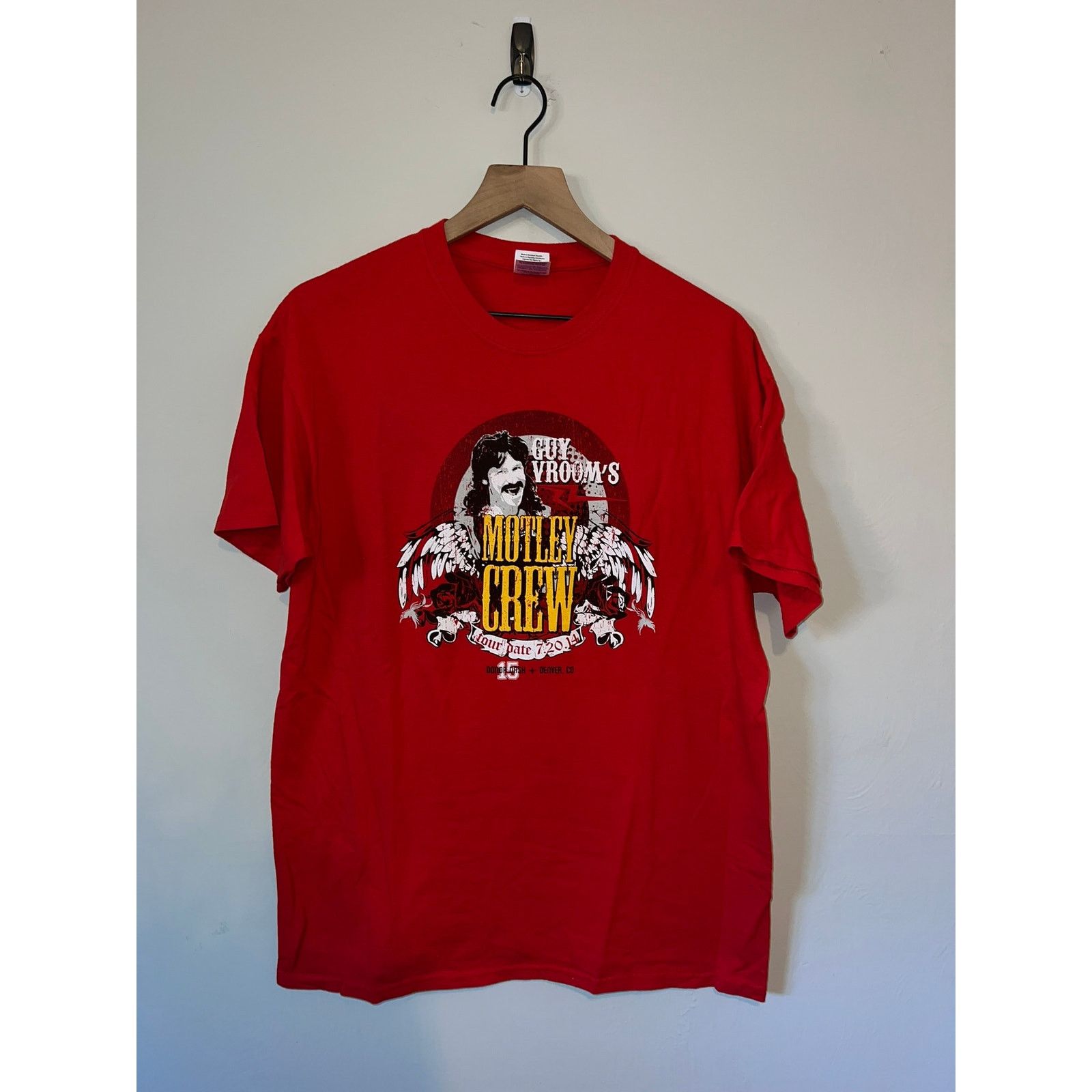 Gildan Guy Vrooms Shirt Motley Crew Tour Tee Red Graphic L Large Size US L / EU 52-54 / 3 - 1 Thumbnail