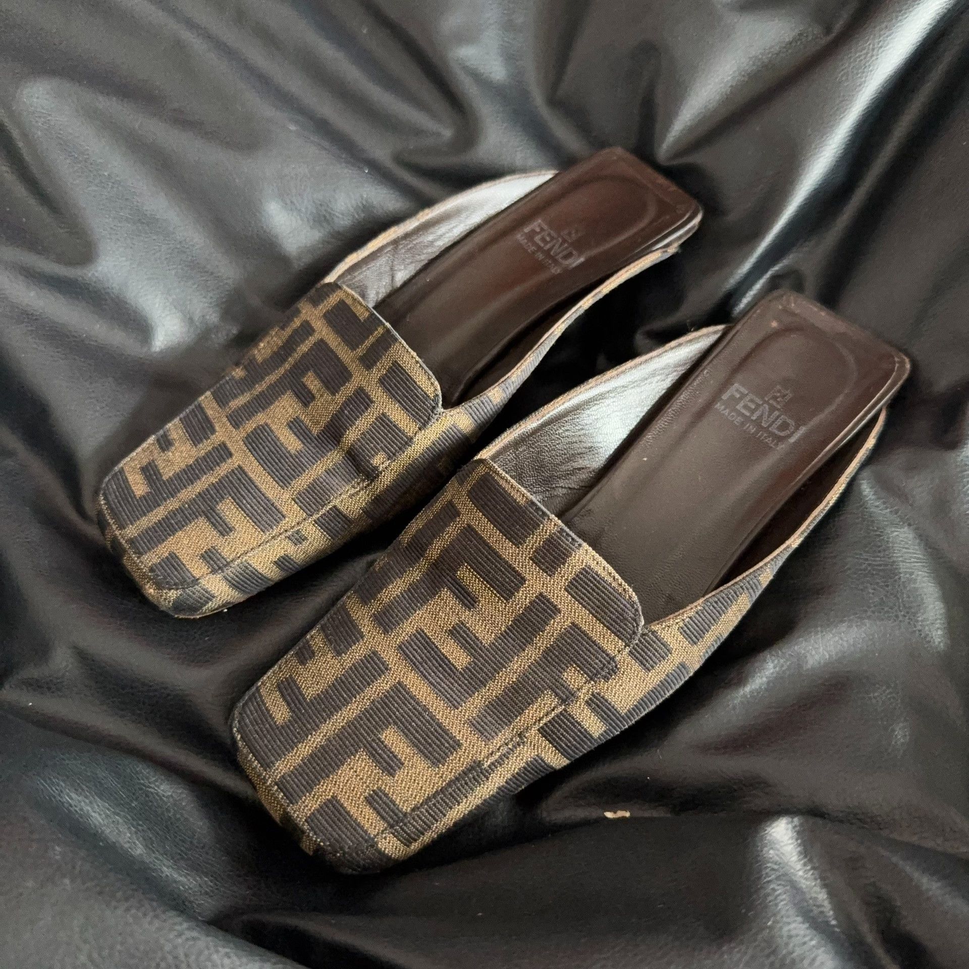 Fendi Fendi Sandals 35.5 Women Size US 5 / IT 35 - 1 Thumbnail